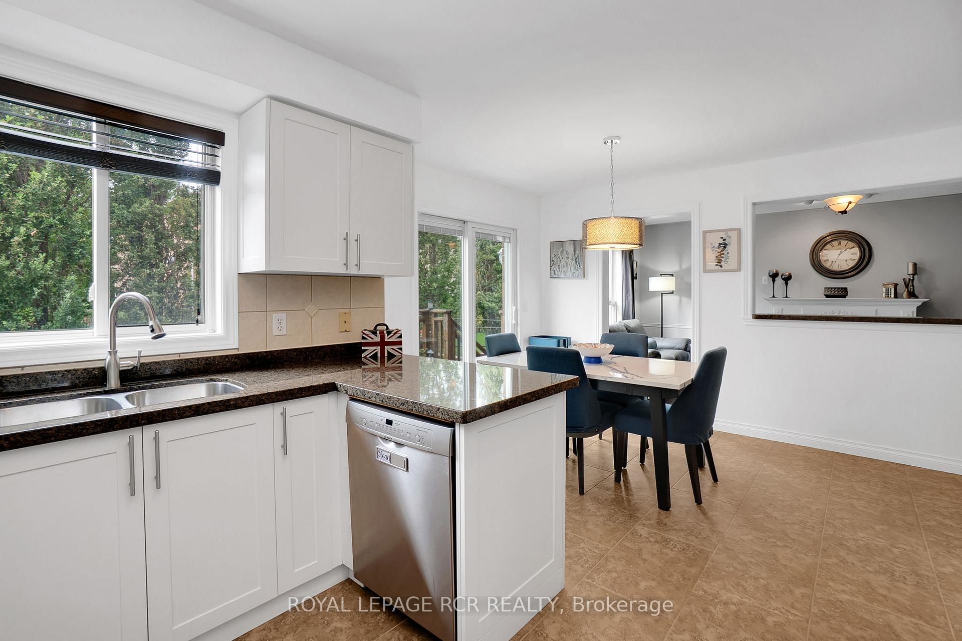 Photo 14 of 20 Marnet Court, Caledon, Bolton East — HOMEH