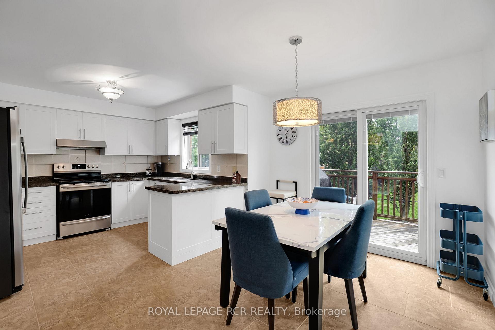 Photo 15 of 20 Marnet Court, Caledon, Bolton East — HOMEH