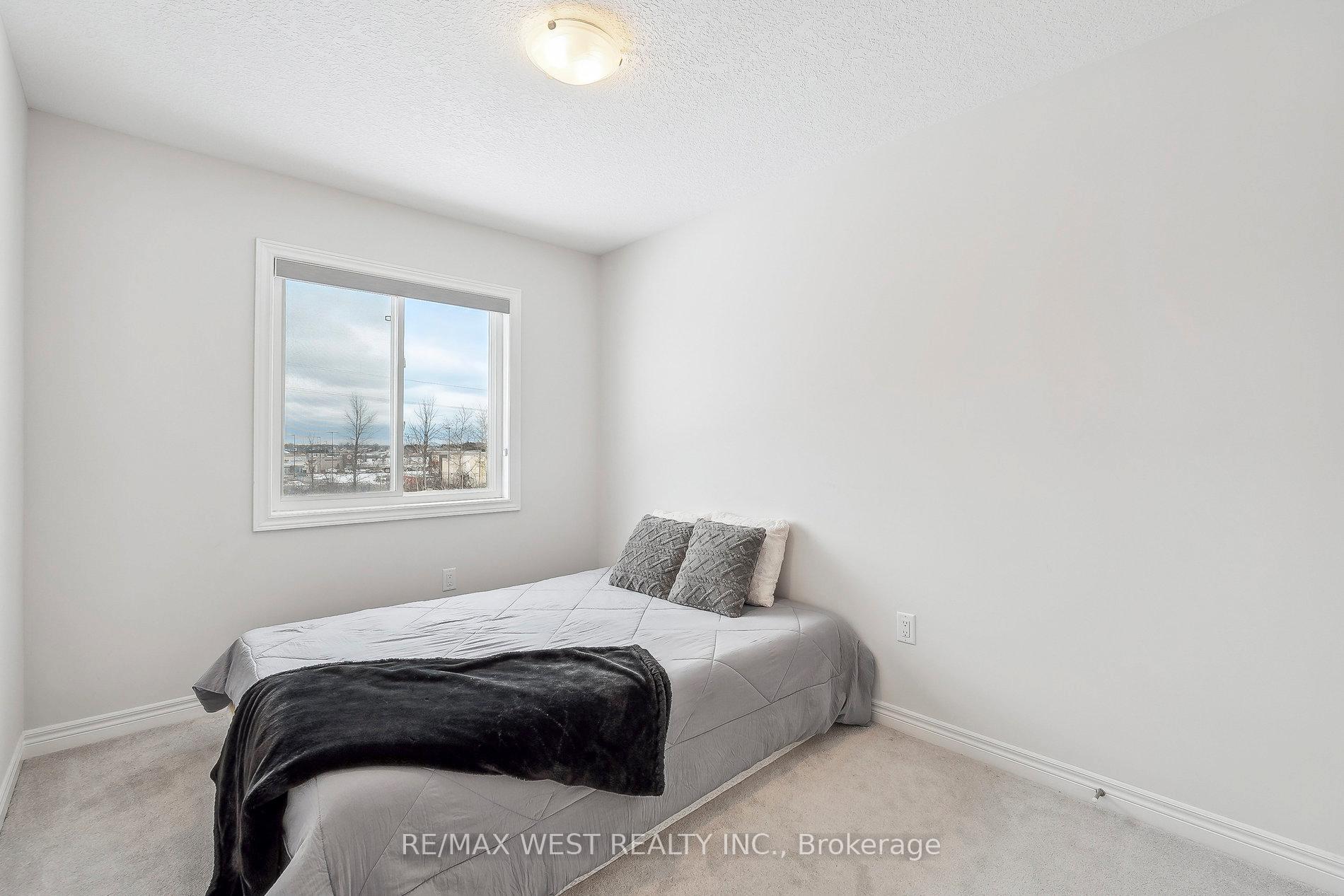 Photo 19 of 89 Pinot Crescent, Hamilton, Stoney Creek — HOMEH