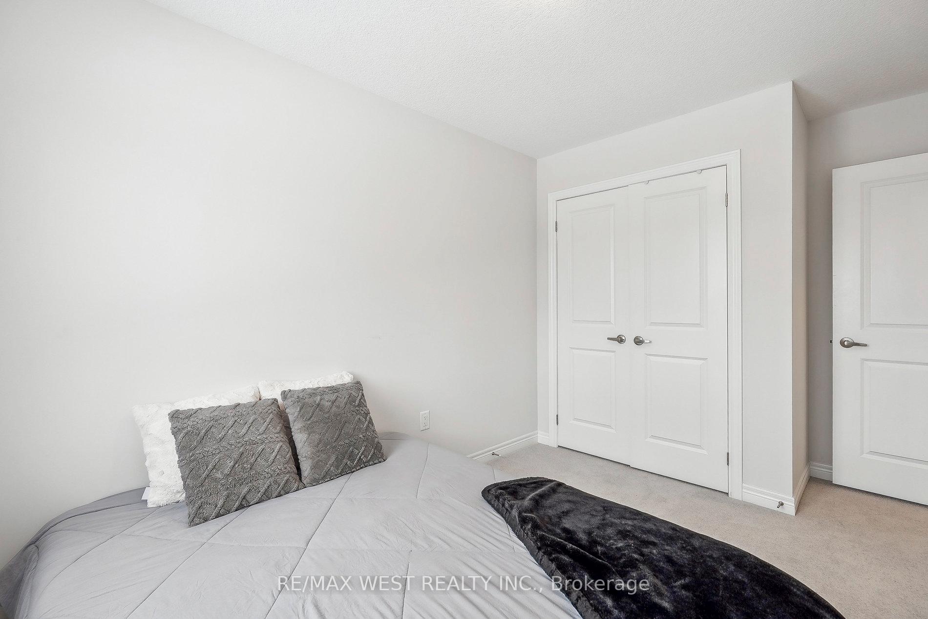 Photo 20 of 89 Pinot Crescent, Hamilton, Stoney Creek — HOMEH