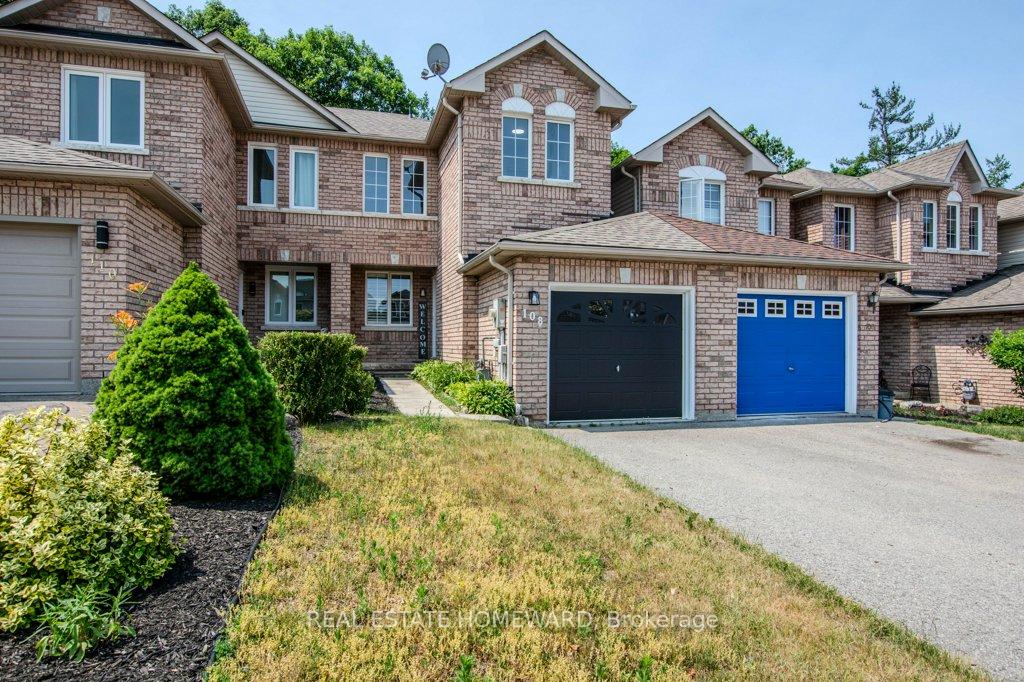 Photo 3 of 108 Hawthorne Crescent, Barrie, Ardagh — HOMEH