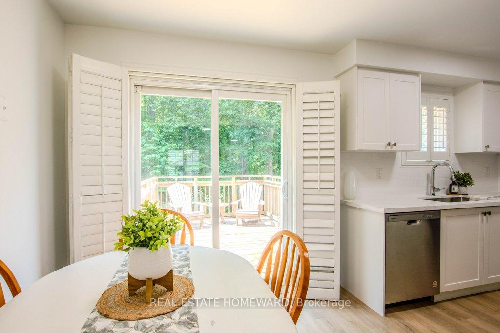 Photo 10 of 108 Hawthorne Crescent, Barrie, Ardagh — HOMEH