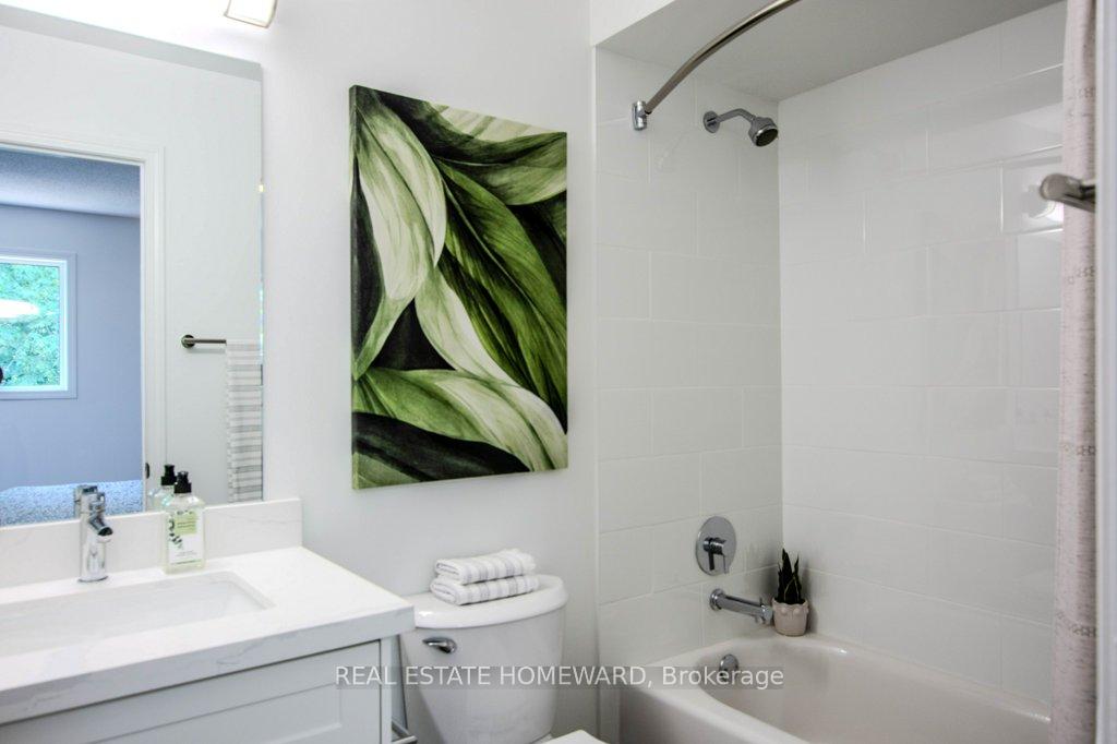 Photo 19 of 108 Hawthorne Crescent, Barrie, Ardagh — HOMEH