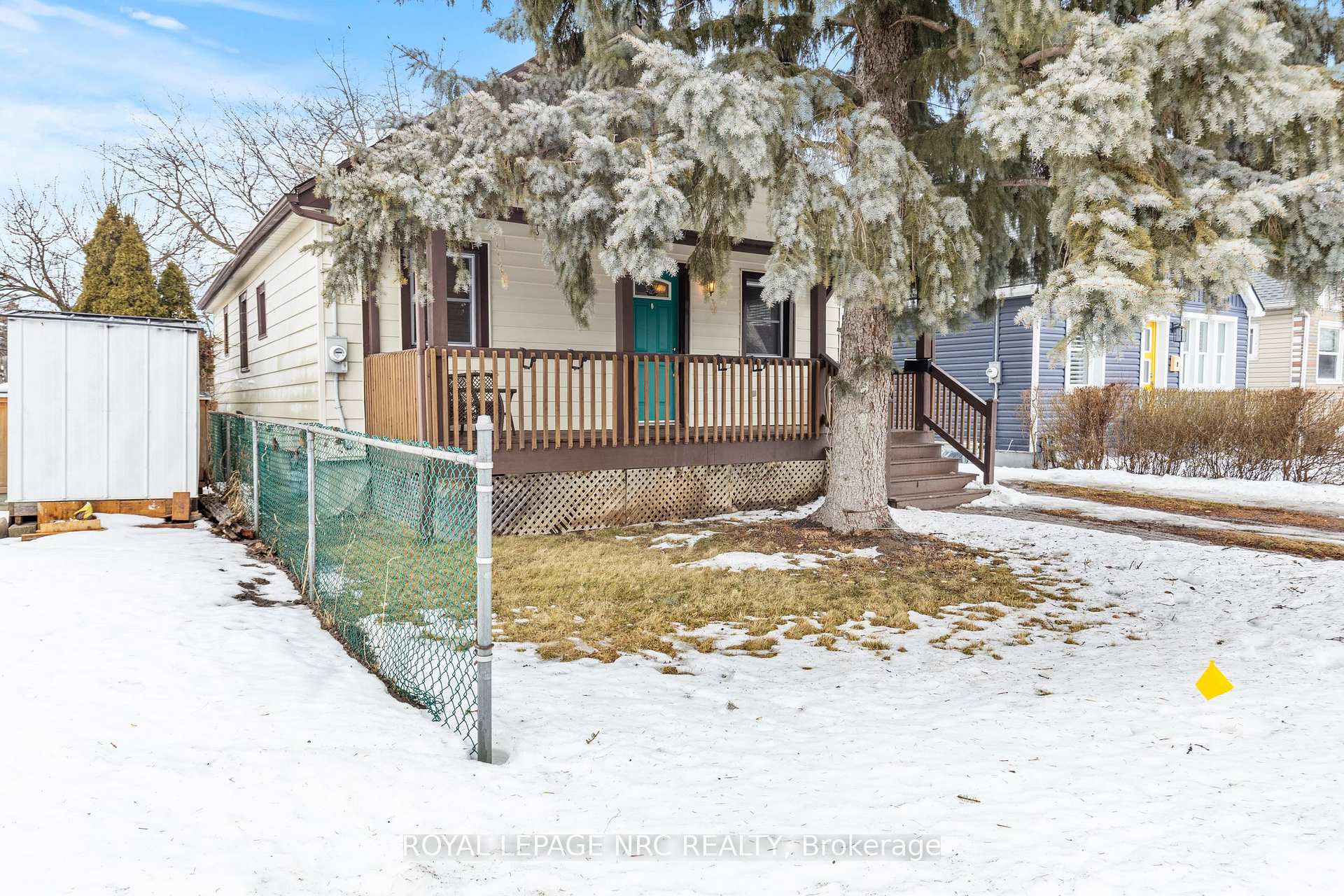 Photo 4 of 7 Marlborough Avenue, St. Catharines, Facer — HOMEH