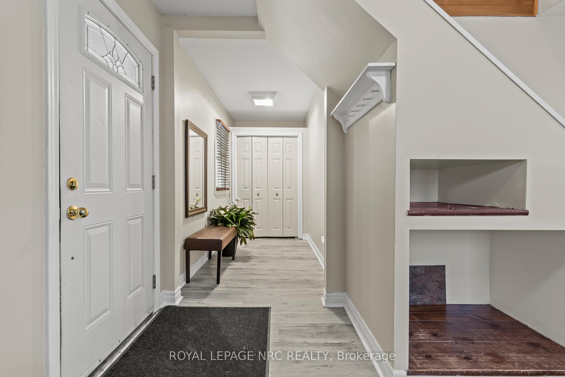 Photo 6 of 7 Marlborough Avenue, St. Catharines, Facer — HOMEH
