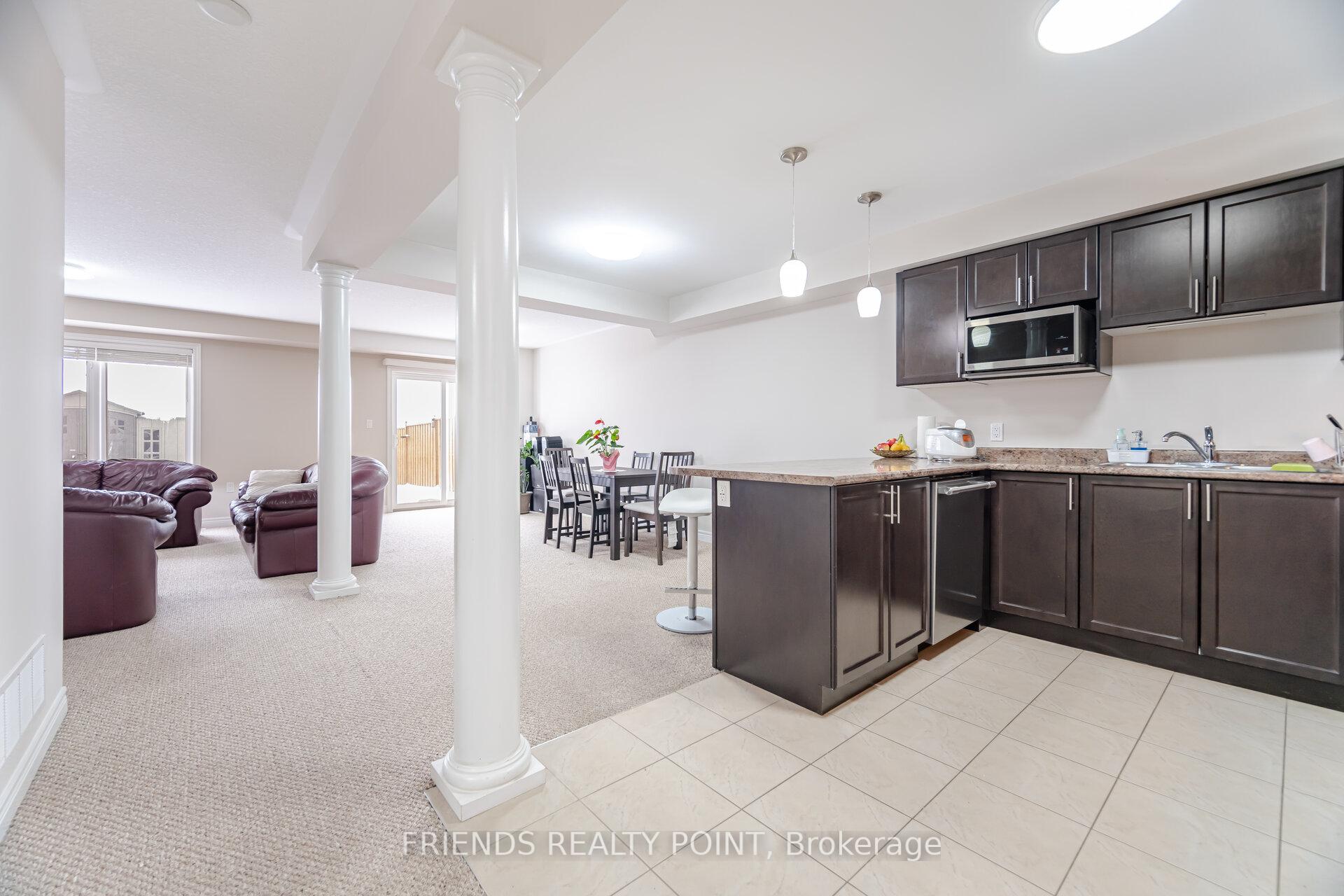 Photo 10 of 14 Bonhill Boulevard, Hamilton, Hannon — HOMEH