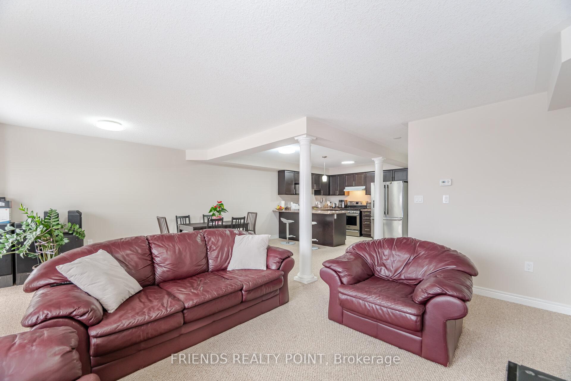 Photo 13 of 14 Bonhill Boulevard, Hamilton, Hannon — HOMEH