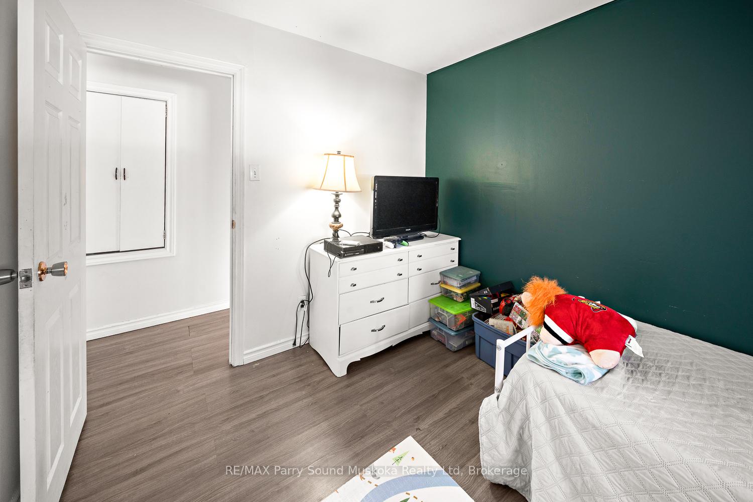 Photo 51 of 78 Hammel Avenue, McDougall — HOMEH