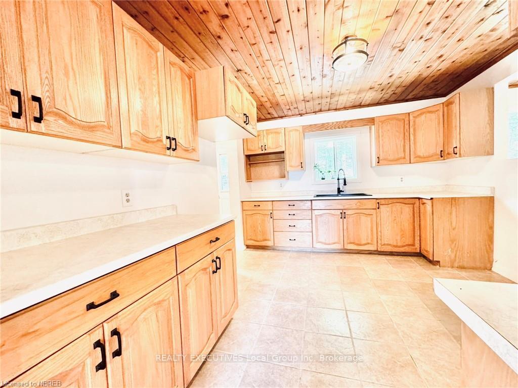 Photo 9 of 5797 Highway 17 E, Papineau-Cameron, Papineau Cameron — HOMEH
