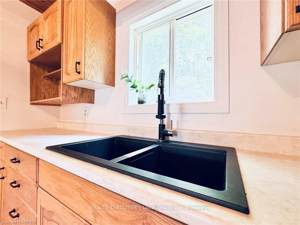 Photo 12 of 5797 Highway 17 E, Papineau-Cameron, Papineau Cameron — HOMEH