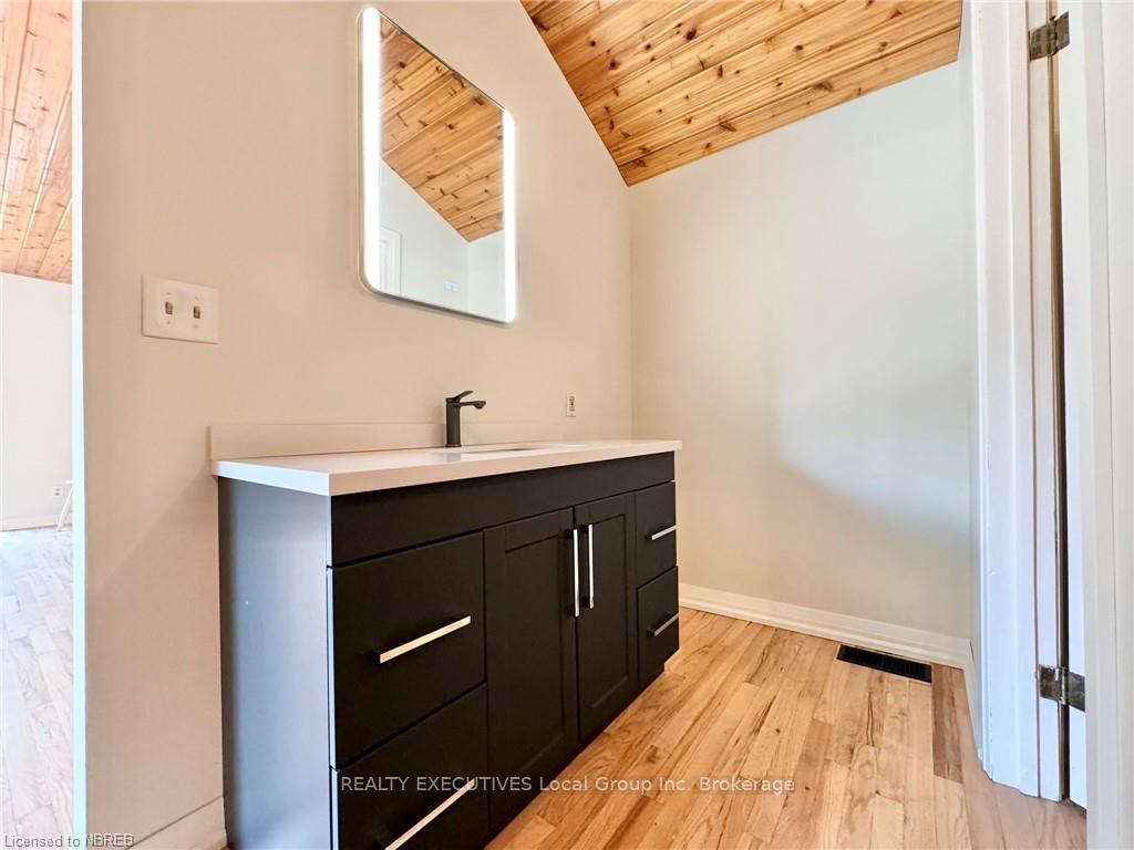 Photo 25 of 5797 Highway 17 E, Papineau-Cameron, Papineau Cameron — HOMEH