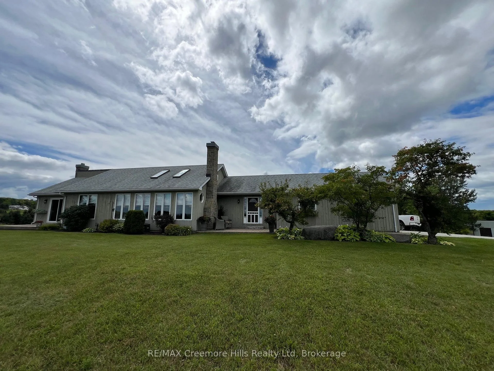 Photo 7 of 2332 Centre Line, Clearview, Rural Clearview — HOMEH