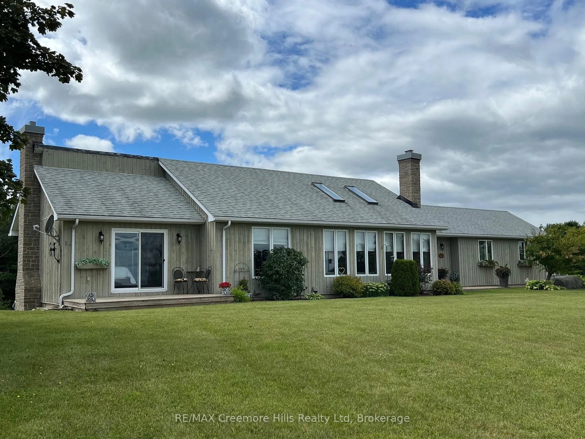 Photo 10 of 2332 Centre Line, Clearview, Rural Clearview — HOMEH
