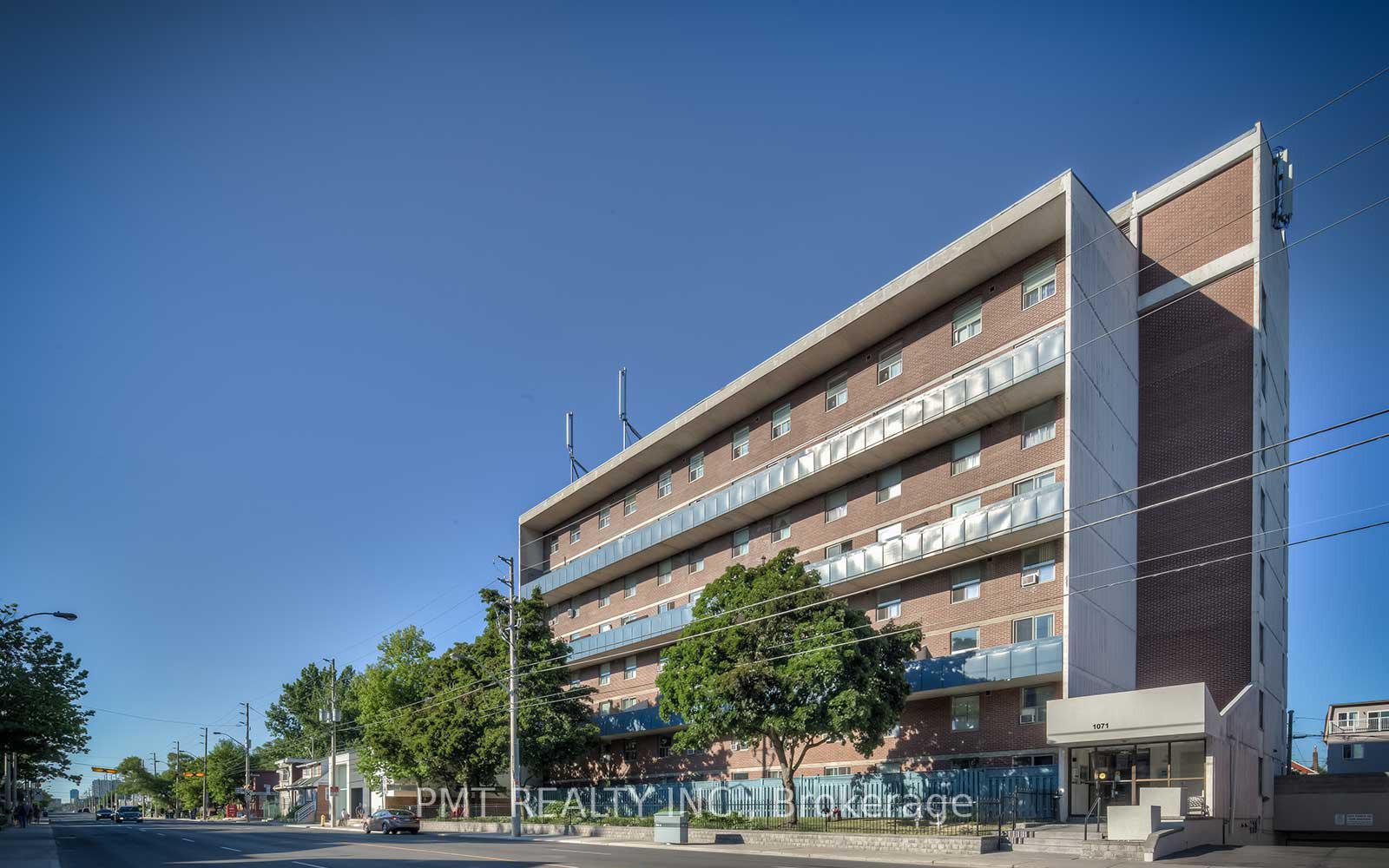 Front of Unit 204, 1071 Woodbine Avenue