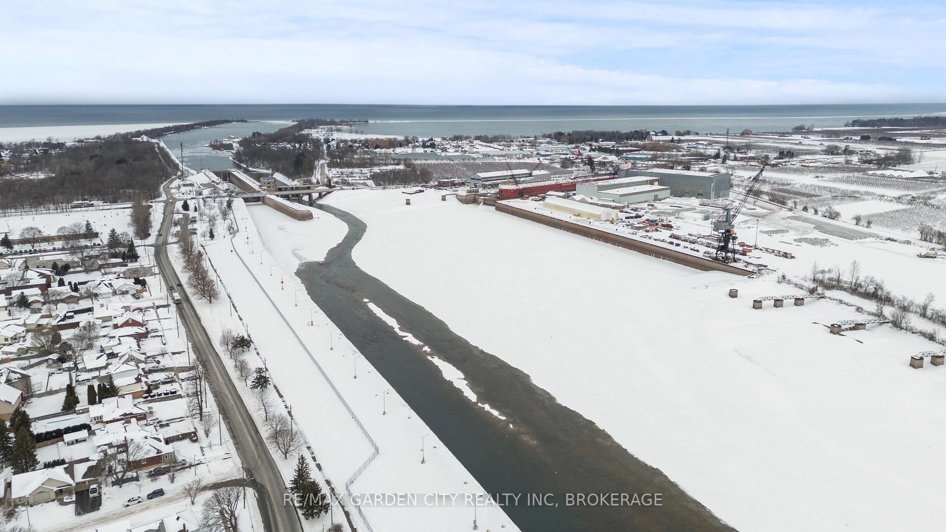 Photo 37 of 30 St. Lawrence Drive, St. Catharines, Bunting/Linwell — HOMEH