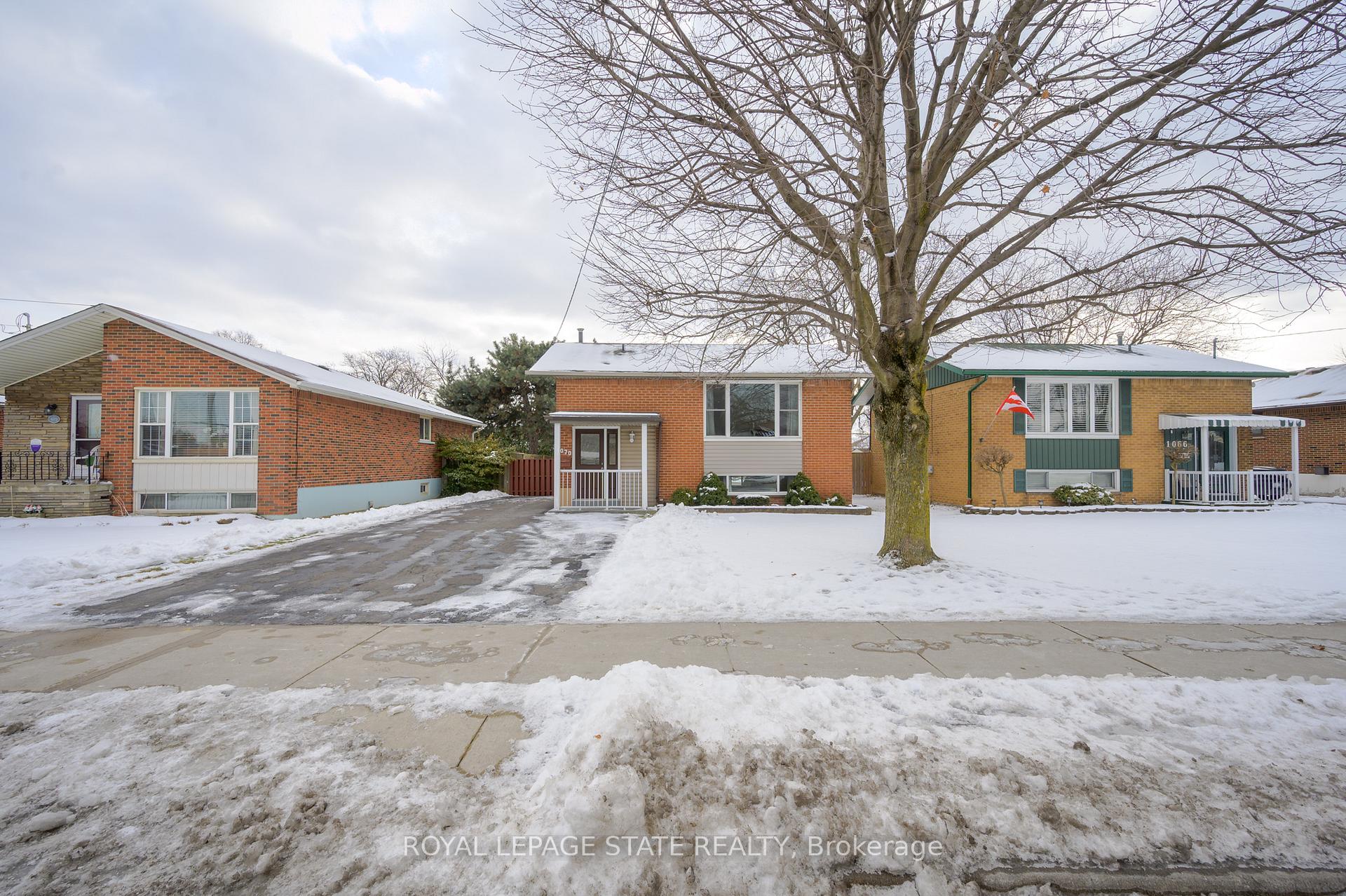 Photo 1 of 1070 Fennell Avenue E, Hamilton, Hampton Heights — HOMEH