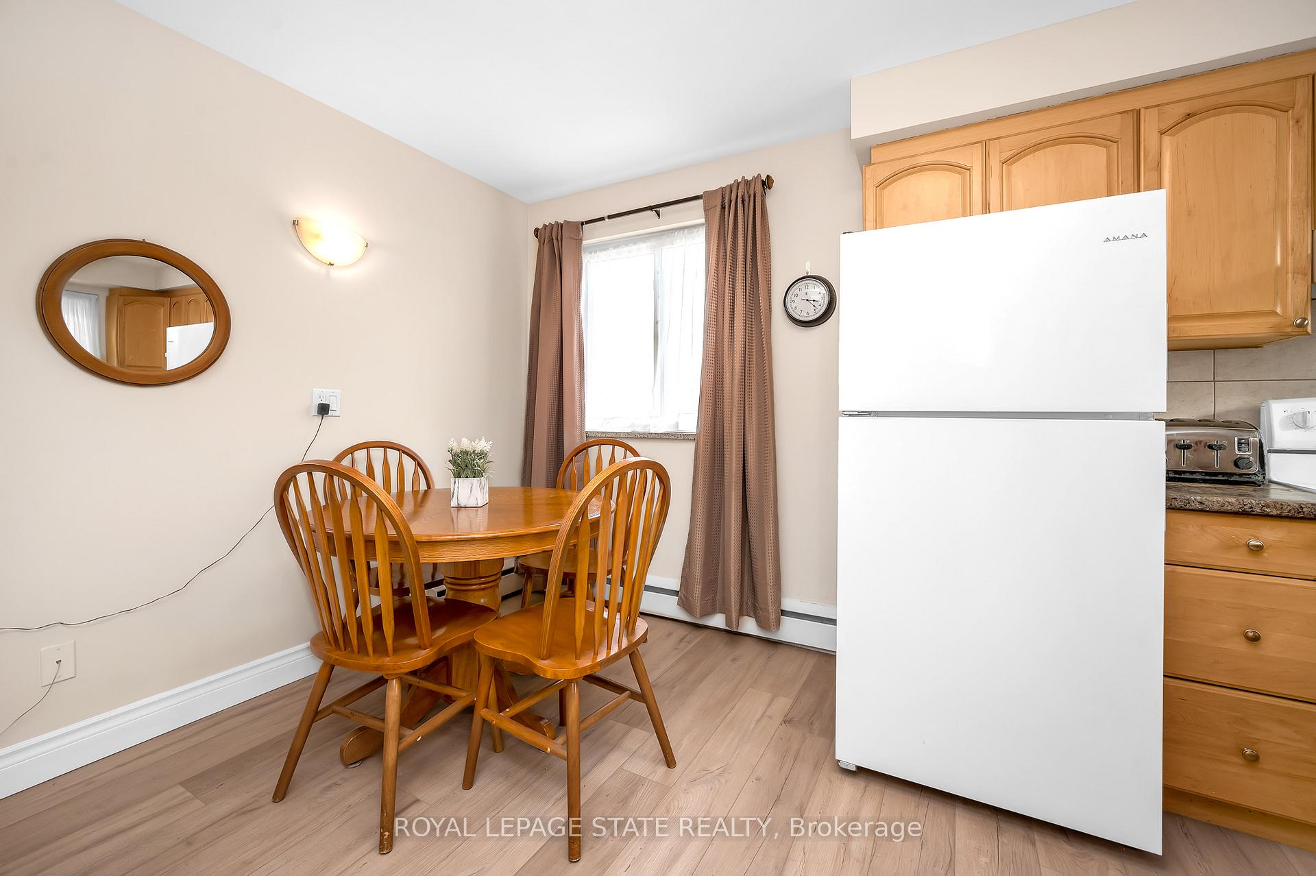 Photo 14 of 1070 Fennell Avenue E, Hamilton, Hampton Heights — HOMEH