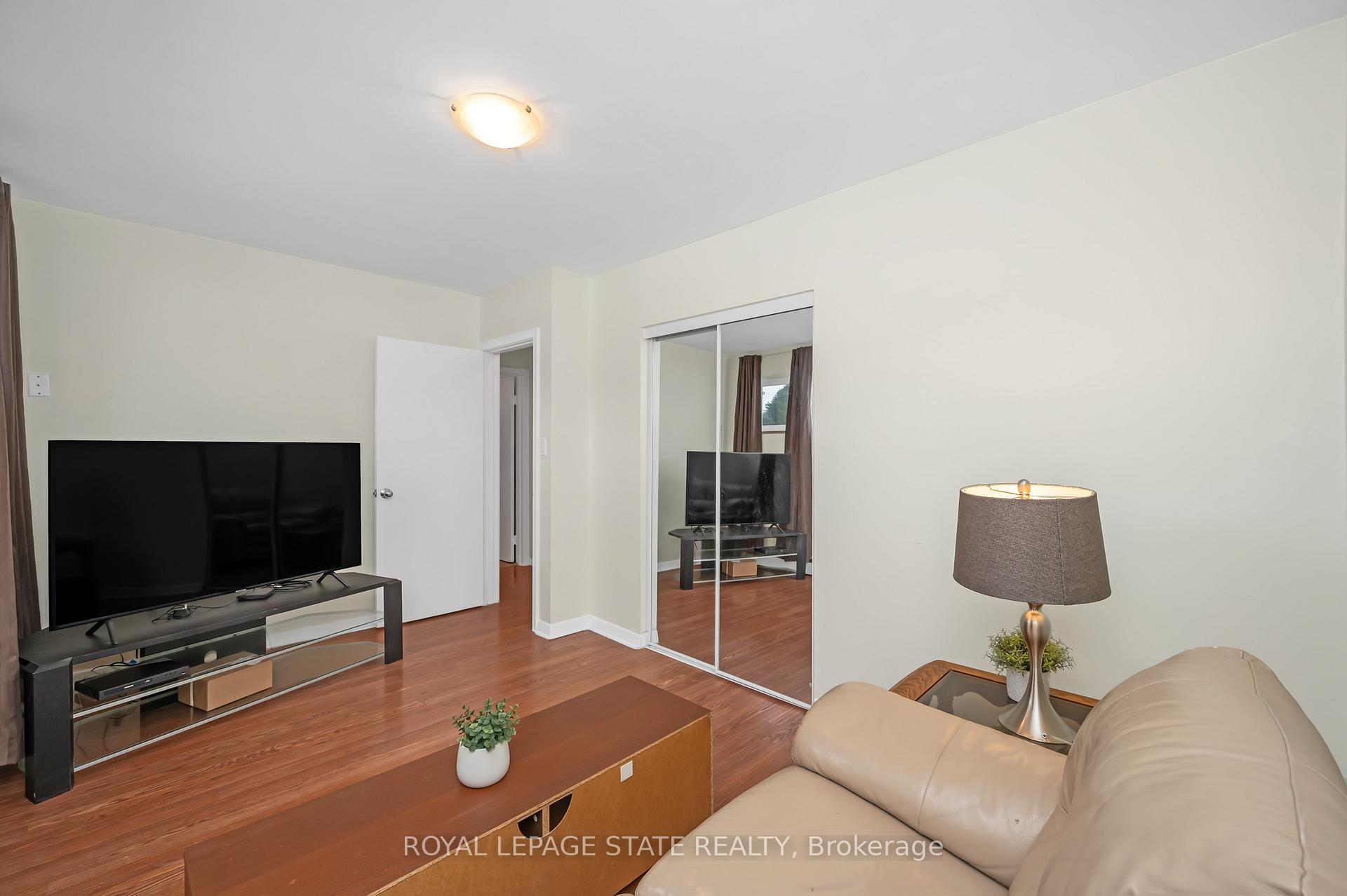 Photo 23 of 1070 Fennell Avenue E, Hamilton, Hampton Heights — HOMEH