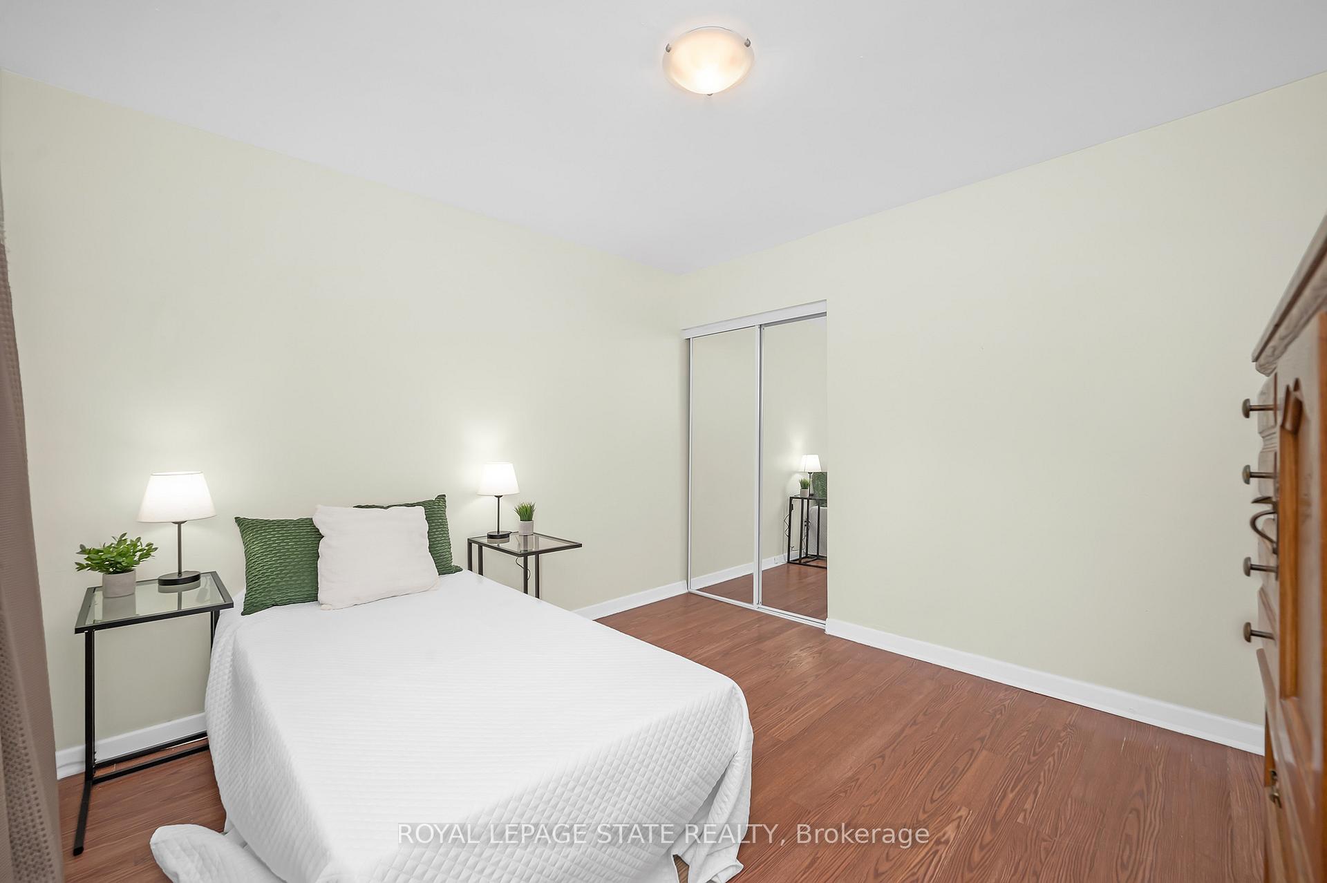 Photo 25 of 1070 Fennell Avenue E, Hamilton, Hampton Heights — HOMEH