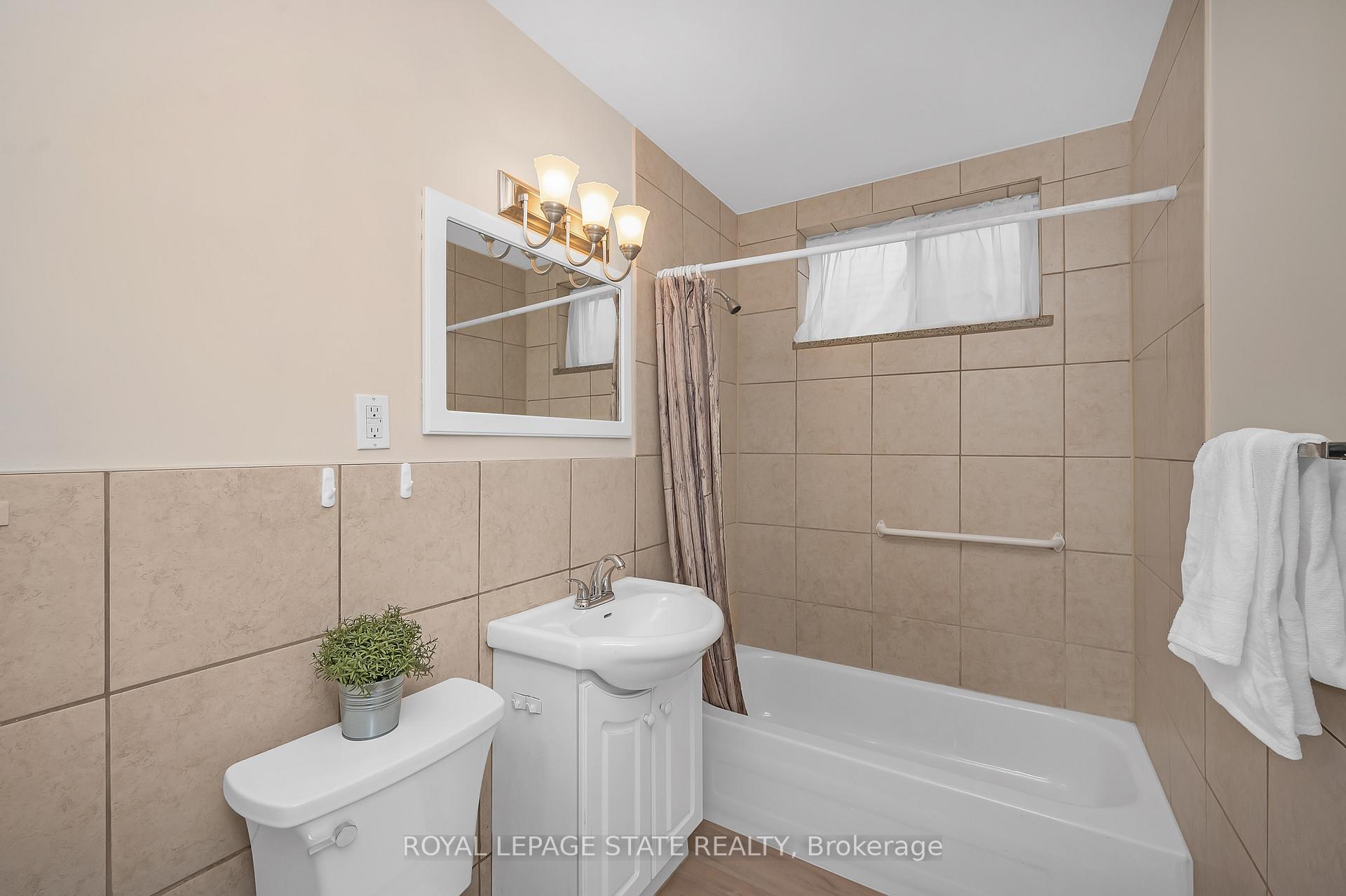 Photo 26 of 1070 Fennell Avenue E, Hamilton, Hampton Heights — HOMEH