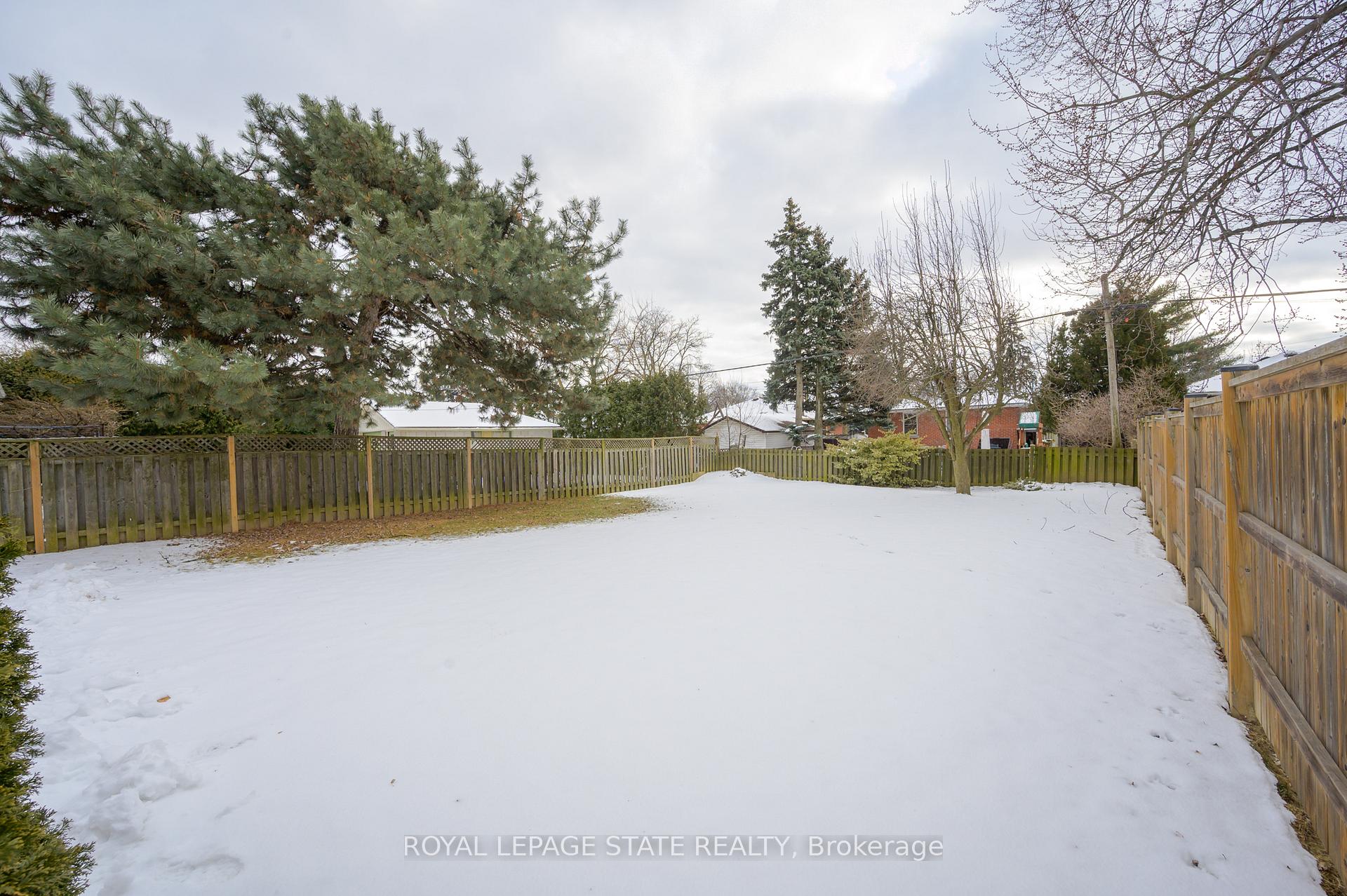 Photo 30 of 1070 Fennell Avenue E, Hamilton, Hampton Heights — HOMEH