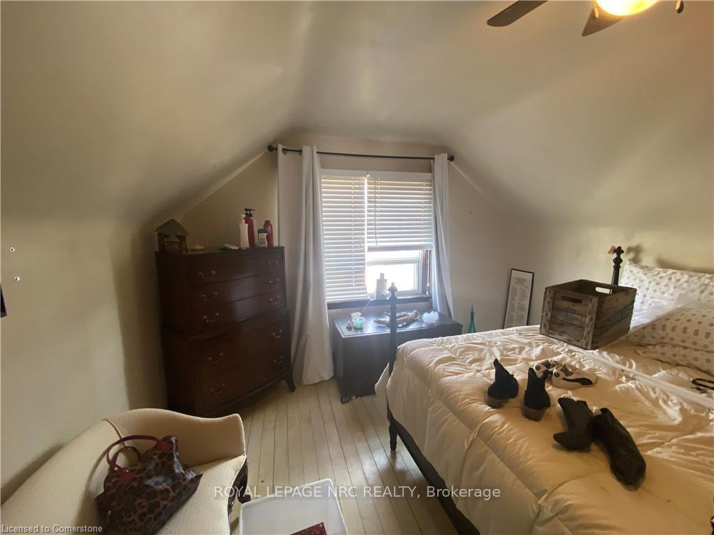 Photo 22 of 10 Eastbourne Avenue, St. Catharines, Facer — HOMEH
