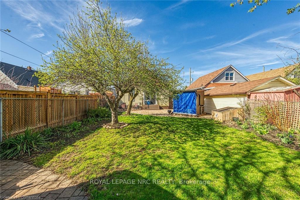 Photo 27 of 10 Eastbourne Avenue, St. Catharines, Facer — HOMEH