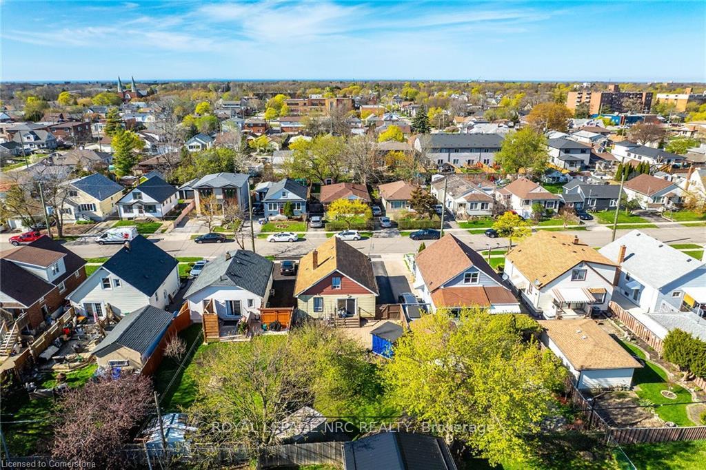 Photo 33 of 10 Eastbourne Avenue, St. Catharines, Facer — HOMEH