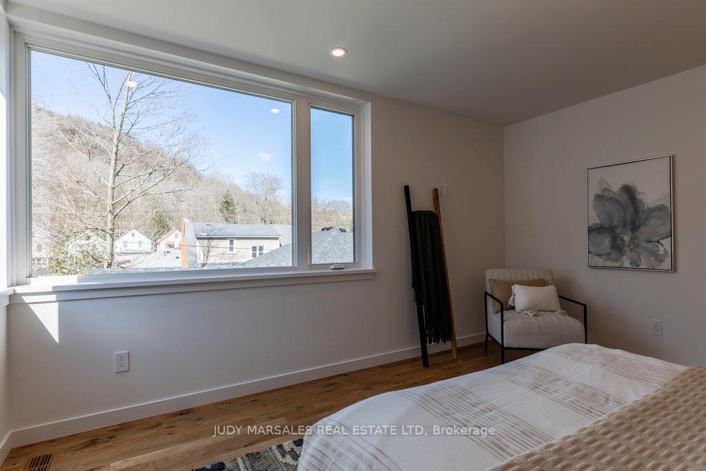 Photo 20 of 315 Park Street W, Hamilton, Dundas — HOMEH