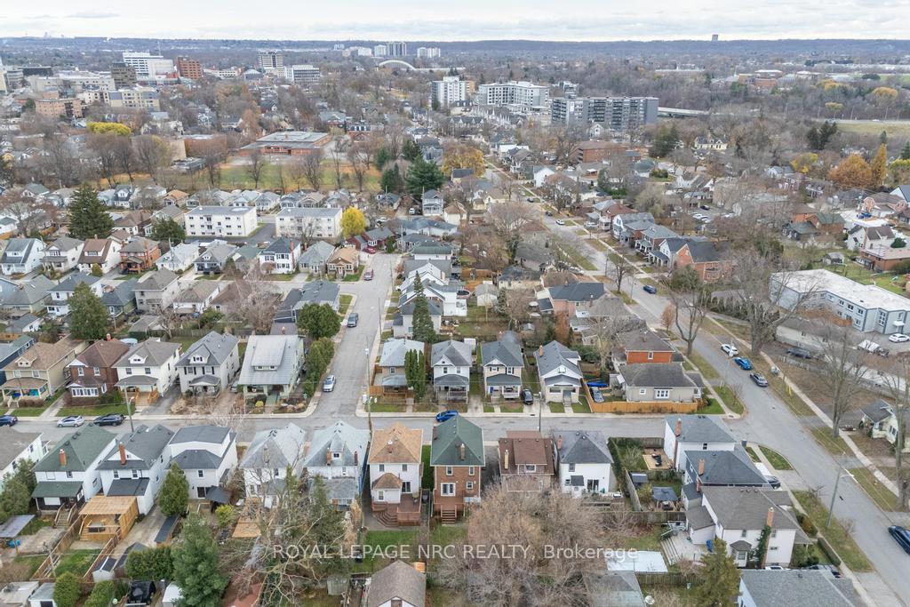 Photo 50 of 7 Chaplin Avenue, St. Catharines, Downtown — HOMEH