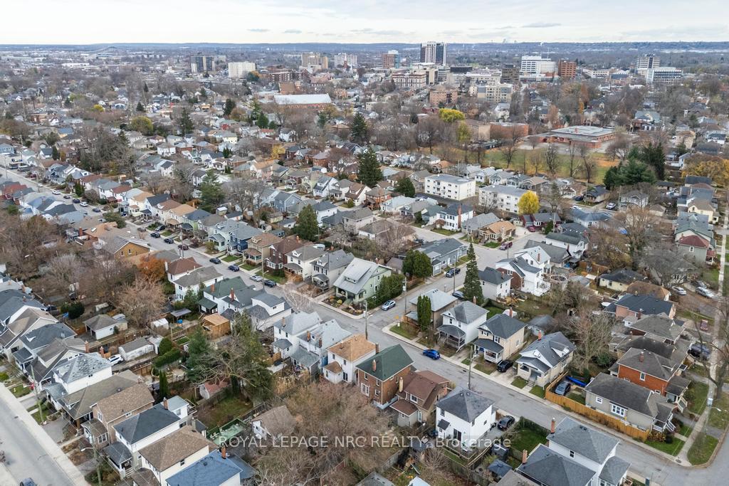 Photo 51 of 7 Chaplin Avenue, St. Catharines, Downtown — HOMEH