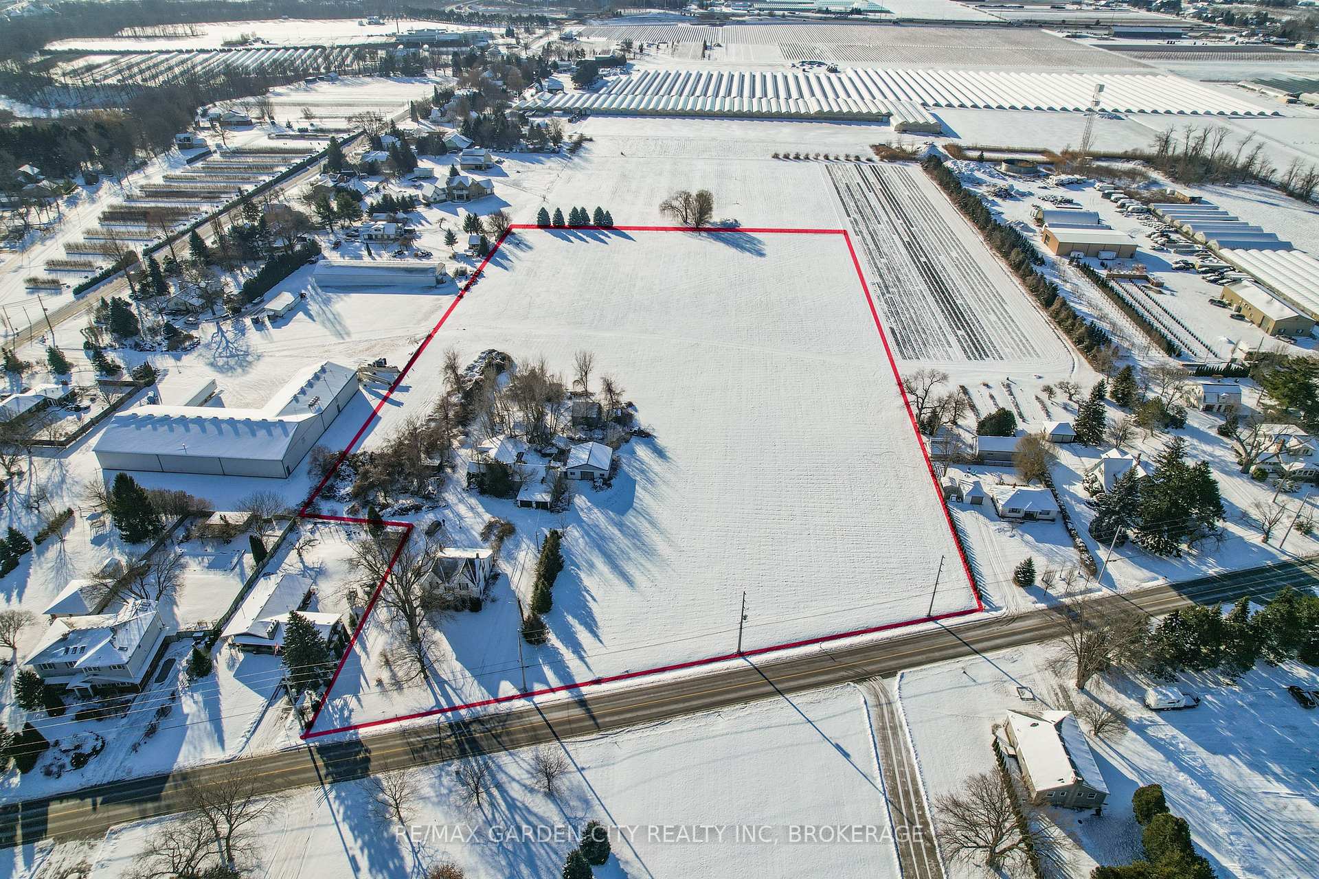 Photo 14 of 1013 Lakeshore Road W, St. Catharines, Rural Port — HOMEH