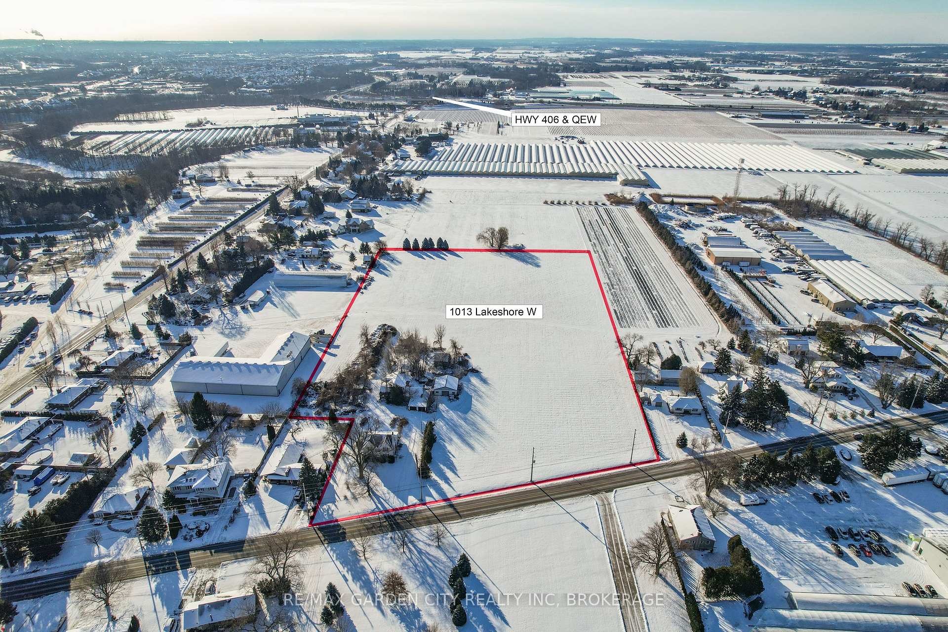 Photo 16 of 1013 Lakeshore Road W, St. Catharines, Rural Port — HOMEH