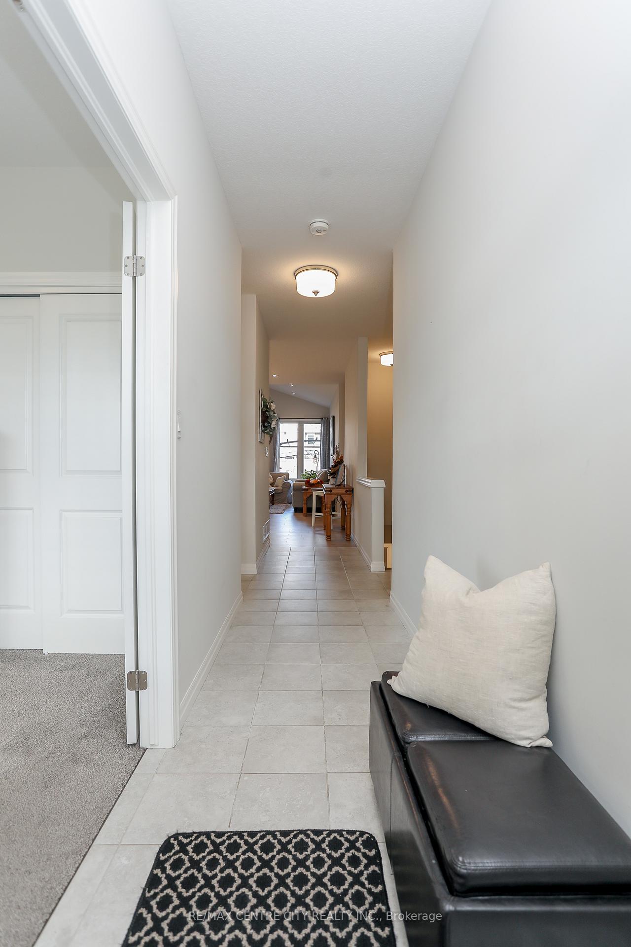 Photo 6 of 11 Cortland Terrace, St. Thomas — HOMEH