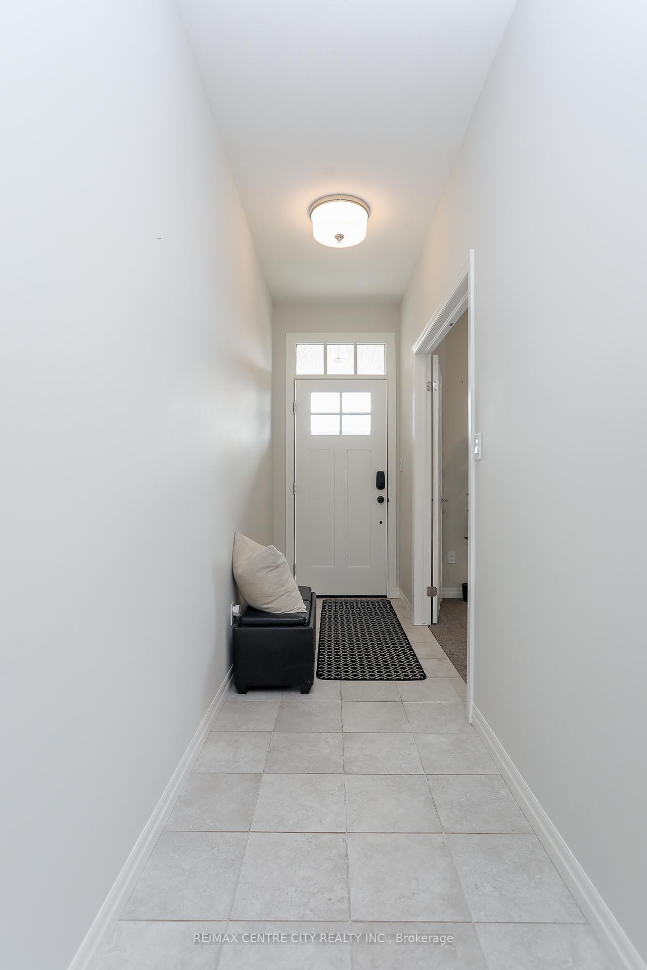 Photo 7 of 11 Cortland Terrace, St. Thomas — HOMEH