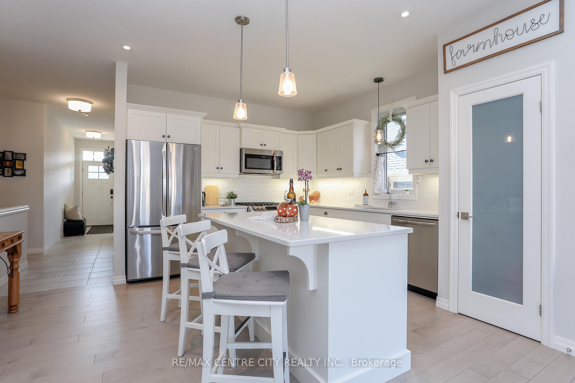 Photo 13 of 11 Cortland Terrace, St. Thomas — HOMEH