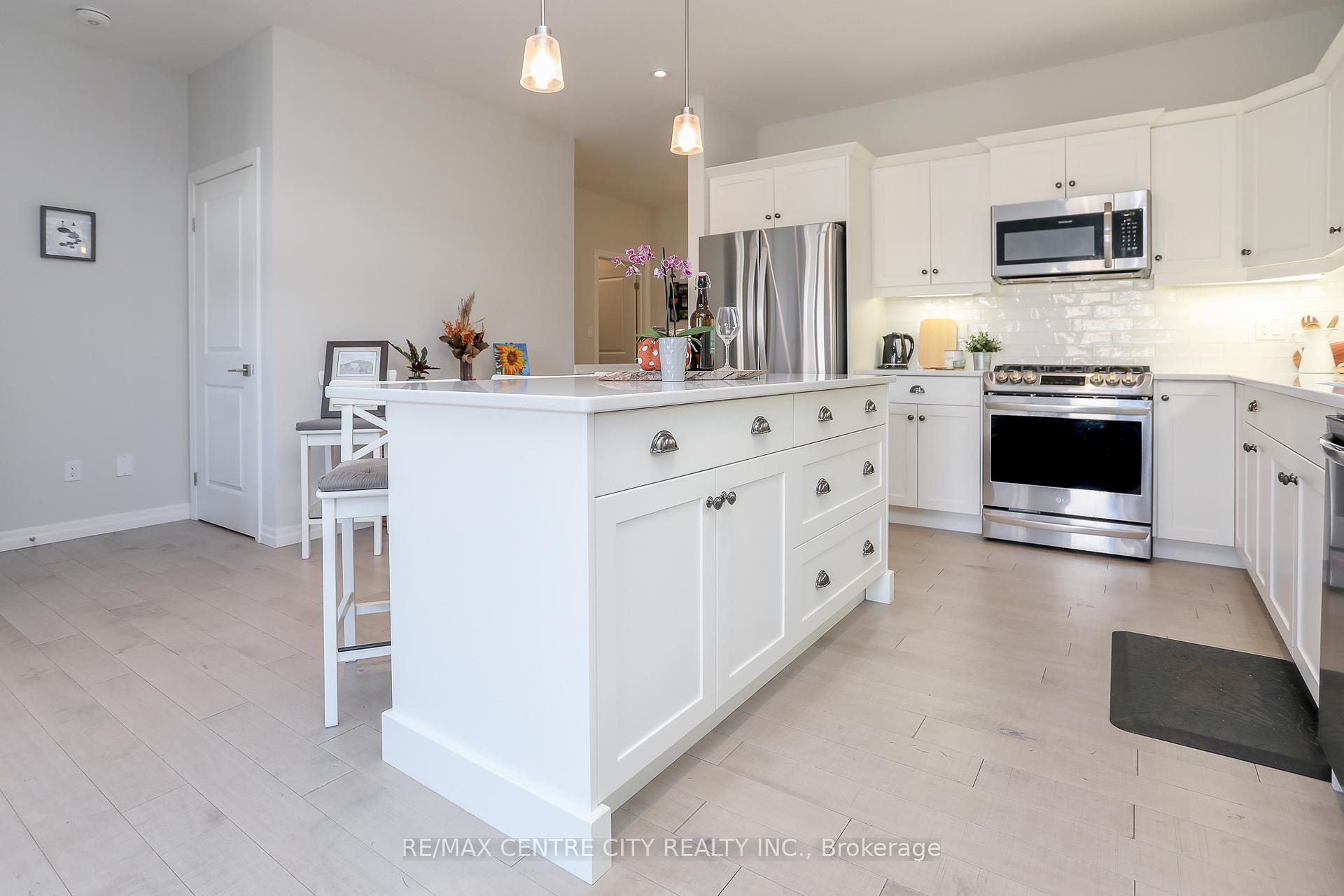 Photo 14 of 11 Cortland Terrace, St. Thomas — HOMEH