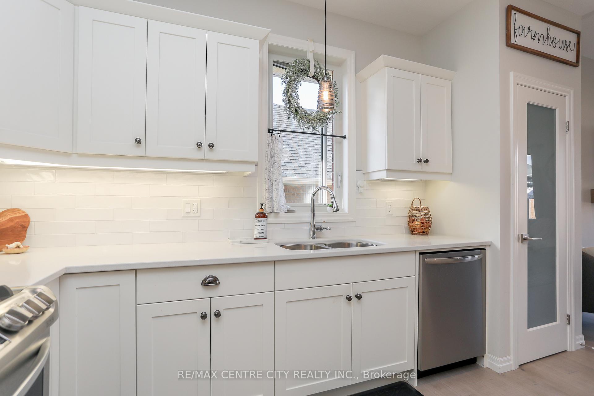 Photo 16 of 11 Cortland Terrace, St. Thomas — HOMEH