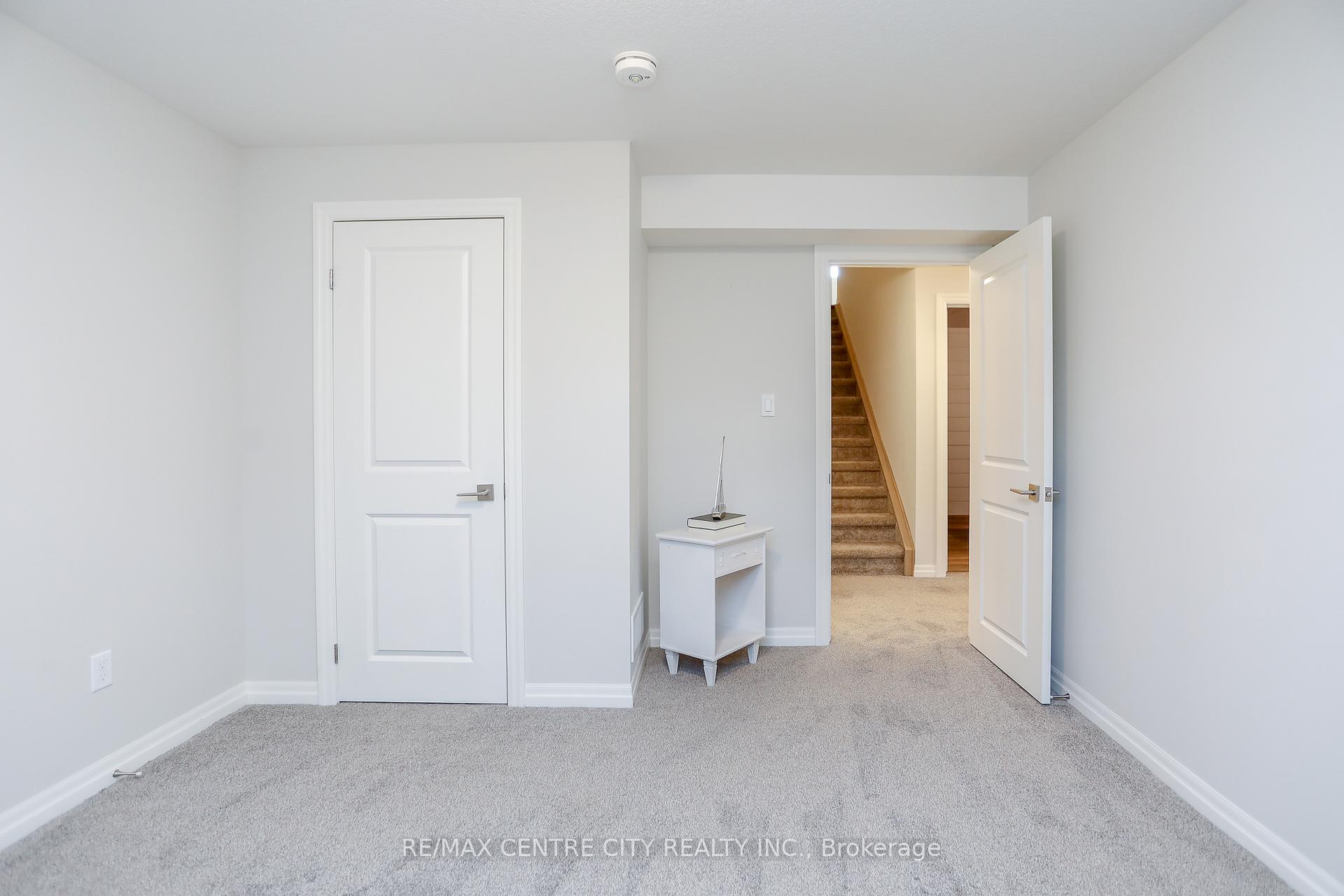 Photo 30 of 11 Cortland Terrace, St. Thomas — HOMEH