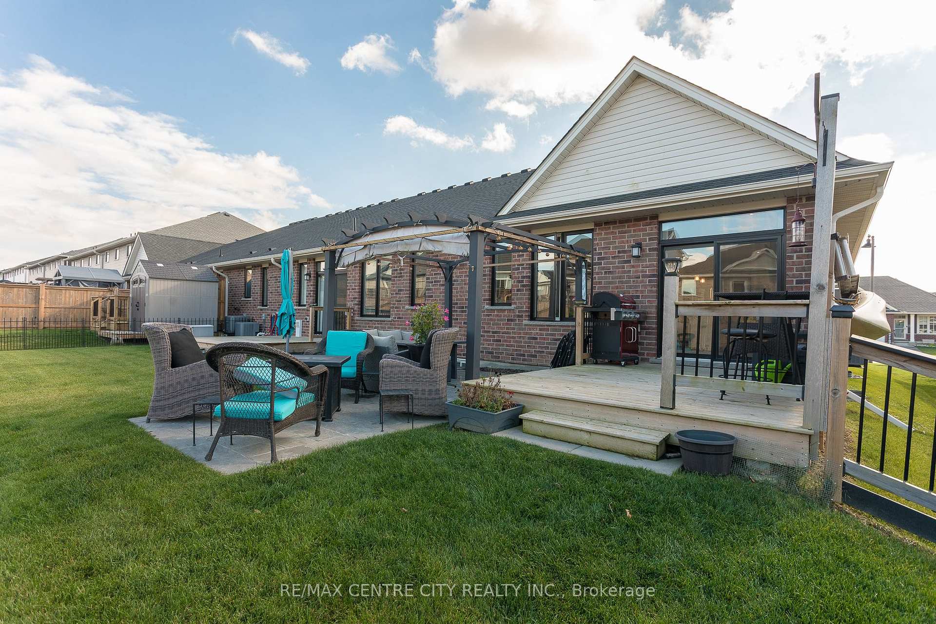 Photo 36 of 11 Cortland Terrace, St. Thomas — HOMEH