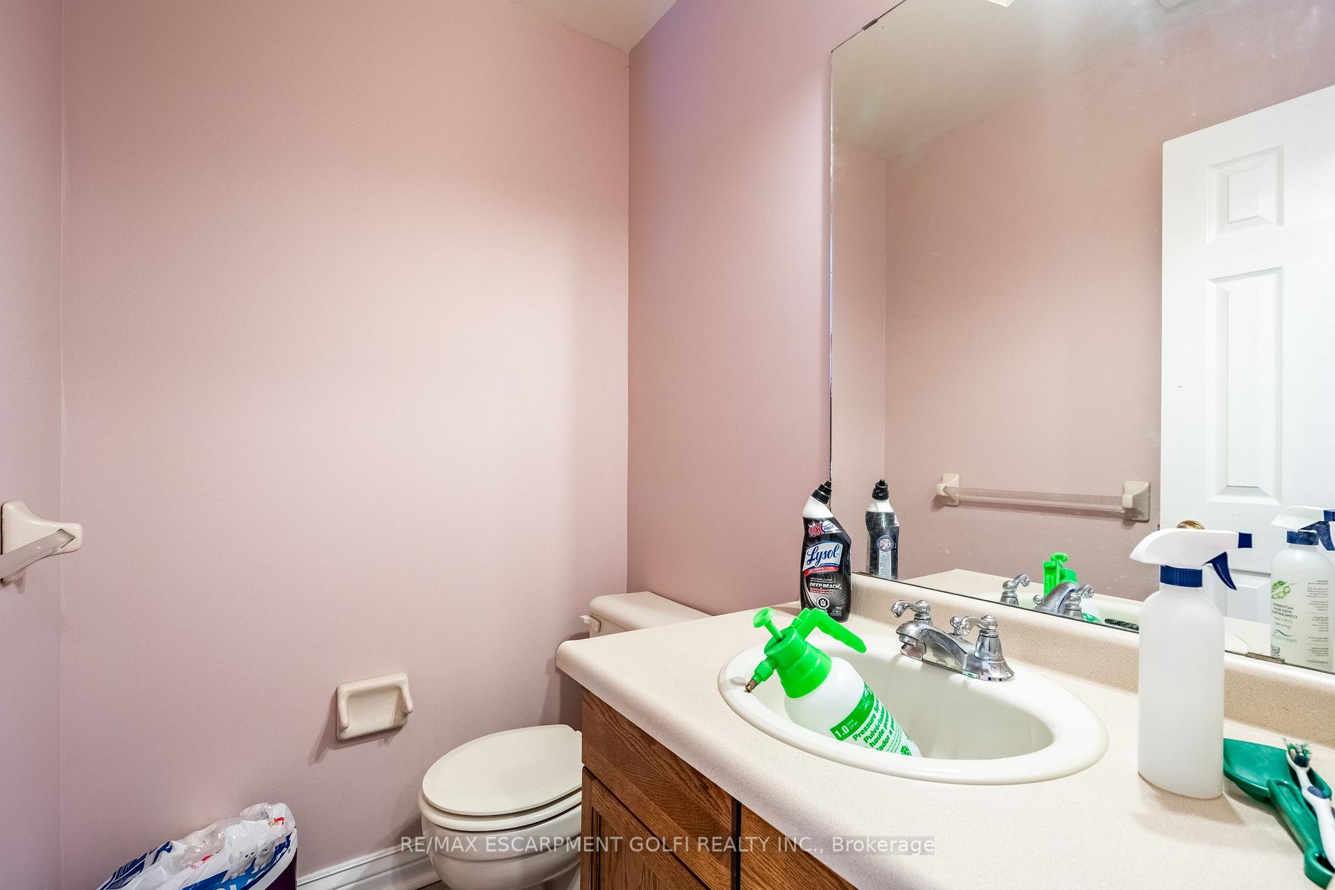 Photo 8 of 142 Vansickle Street, St. Catharines, Rykert/Vansickle — HOMEH