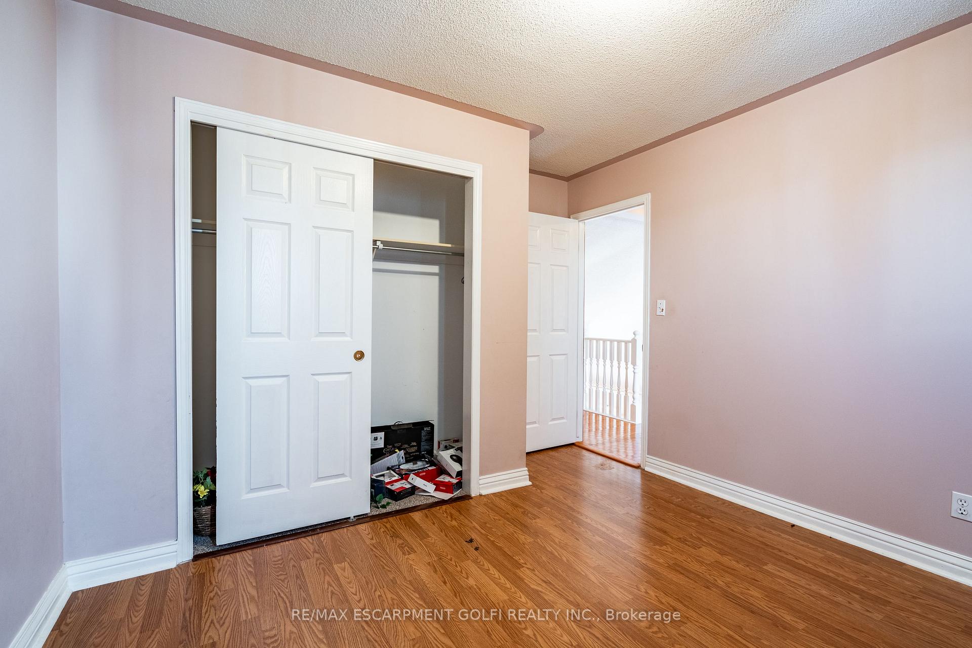 Photo 24 of 142 Vansickle Street, St. Catharines, Rykert/Vansickle — HOMEH