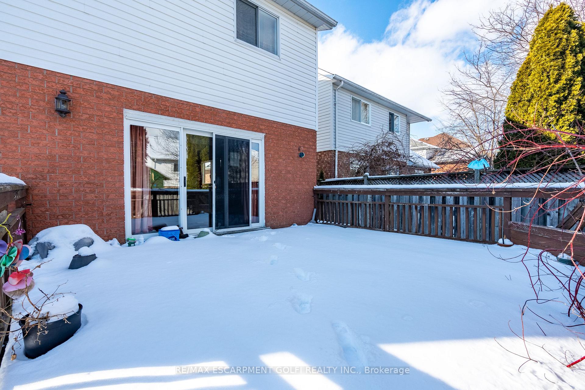 Photo 33 of 142 Vansickle Street, St. Catharines, Rykert/Vansickle — HOMEH