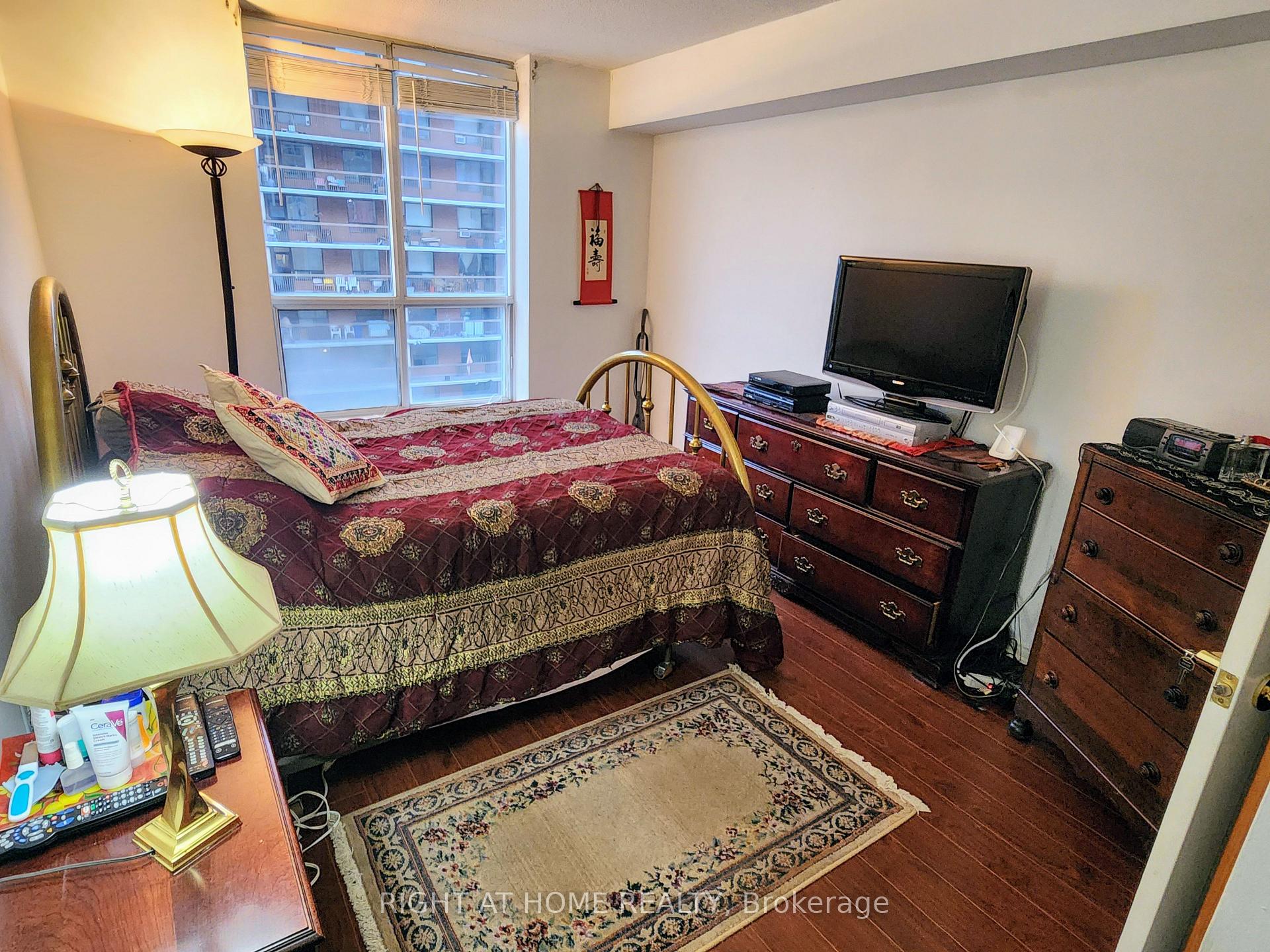 Photo 8 of Unit 608, 11 Thorncliffe Pk Drive, Toronto, Thorncliffe Park — HOMEH