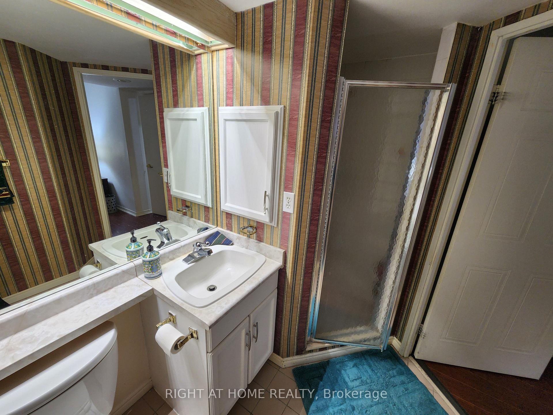 Photo 9 of Unit 608, 11 Thorncliffe Pk Drive, Toronto, Thorncliffe Park — HOMEH