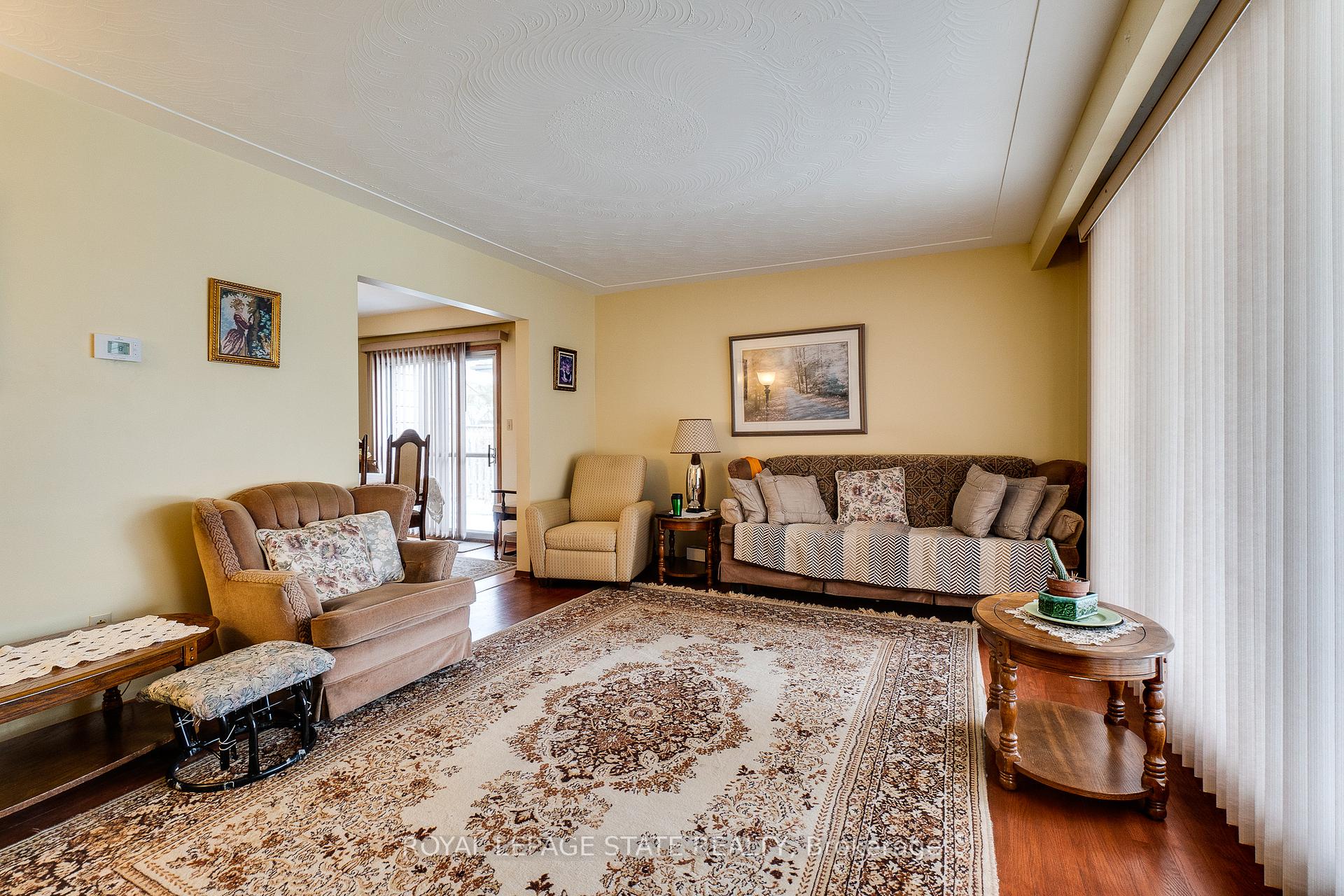 Photo 5 of 101 Stoney Brook Drive, Hamilton, Stoney Creek — HOMEH