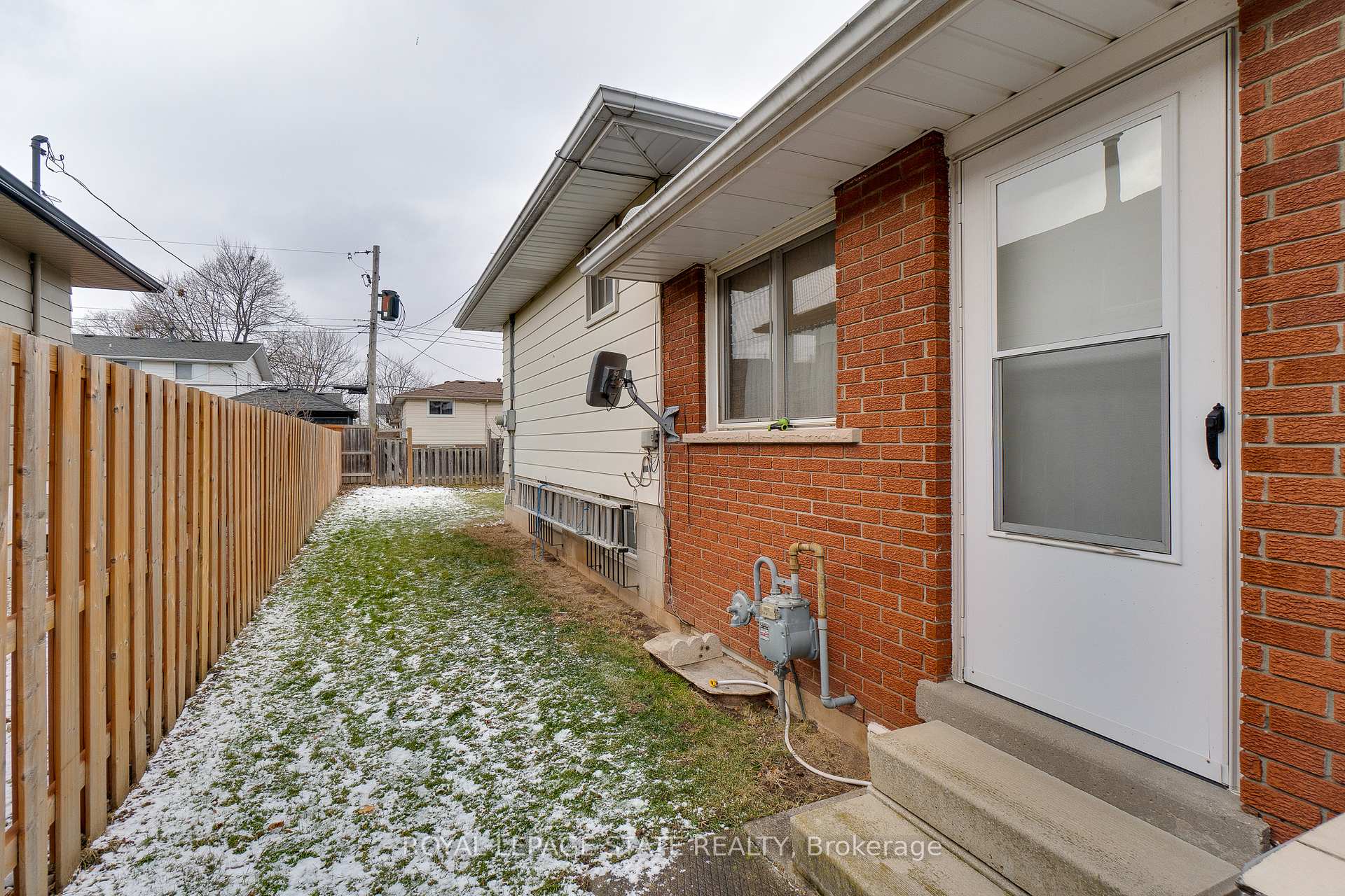 Photo 13 of 101 Stoney Brook Drive, Hamilton, Stoney Creek — HOMEH