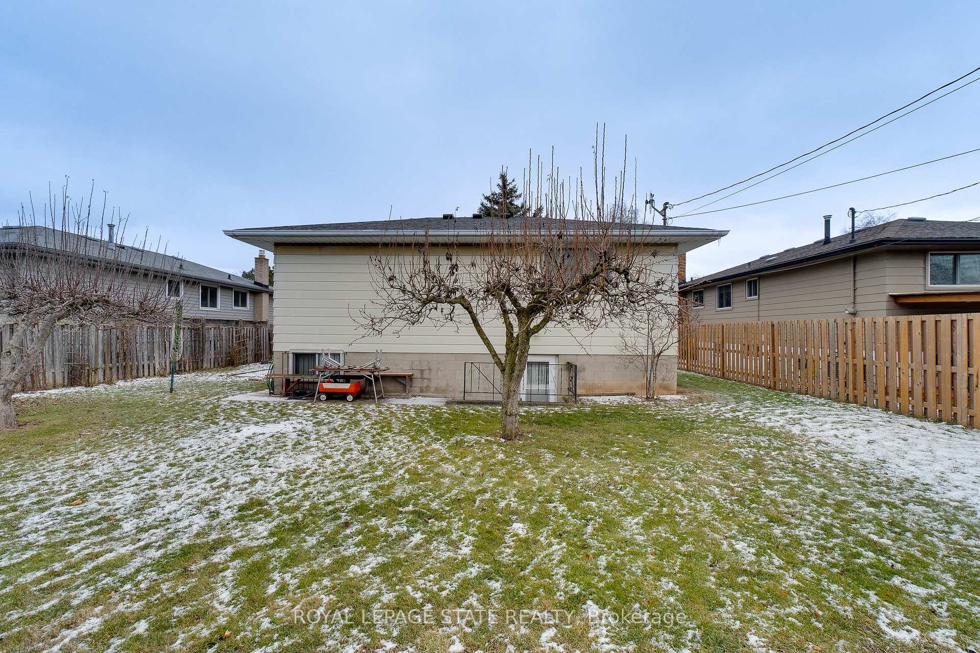 Photo 15 of 101 Stoney Brook Drive, Hamilton, Stoney Creek — HOMEH