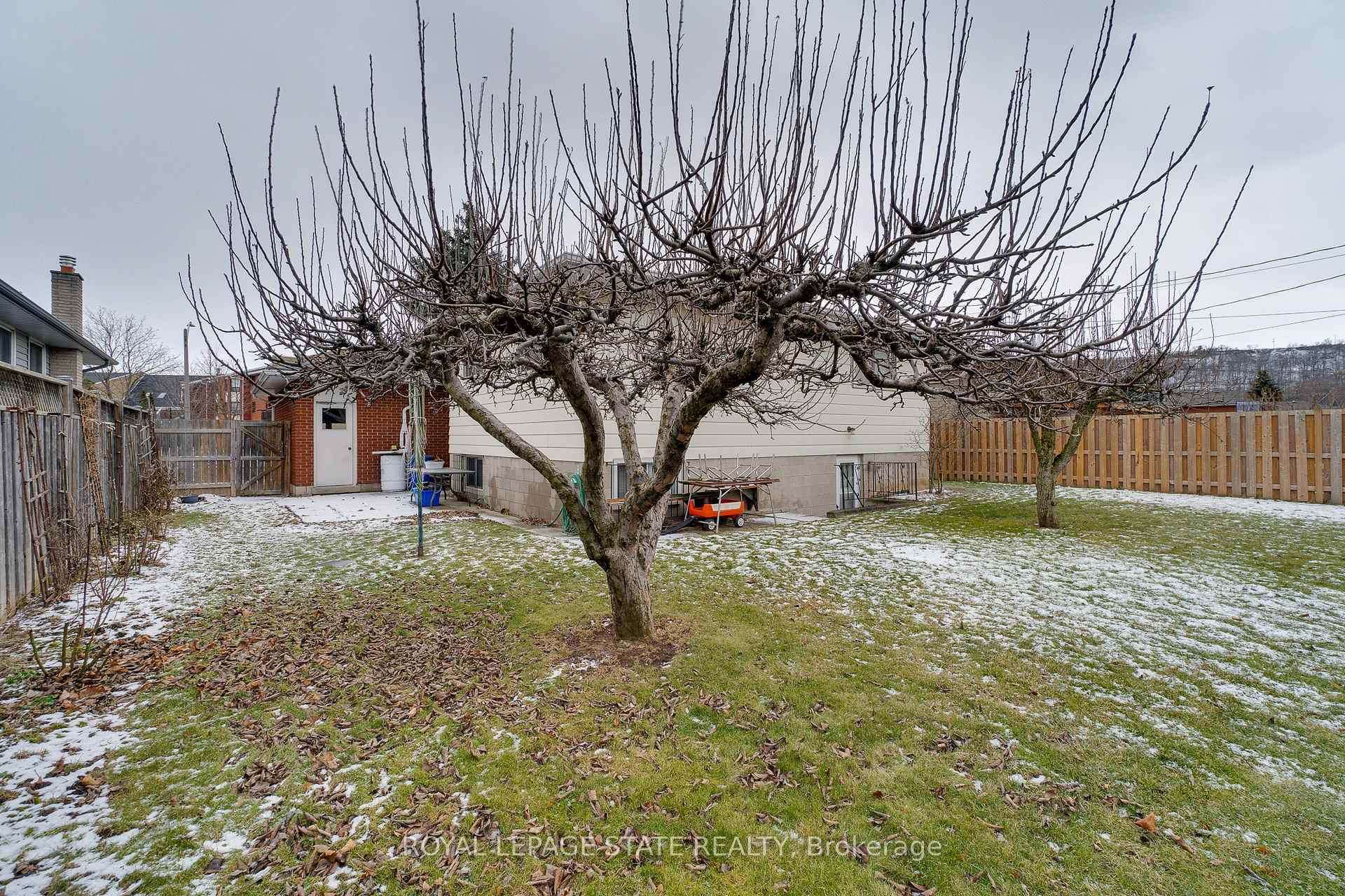 Photo 16 of 101 Stoney Brook Drive, Hamilton, Stoney Creek — HOMEH