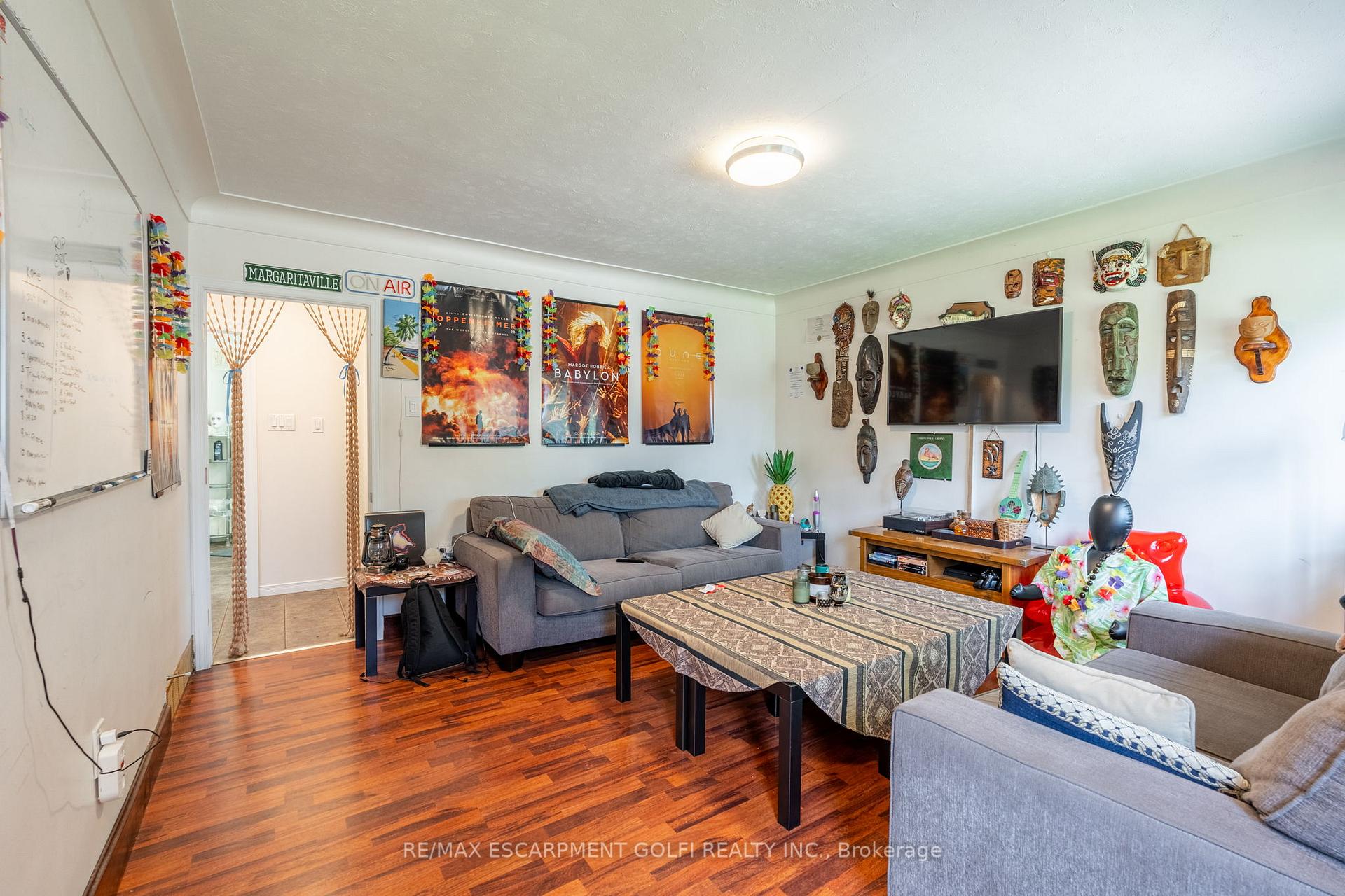 Photo 4 of 48 Merigold Street, St. Catharines, Western Hill — HOMEH